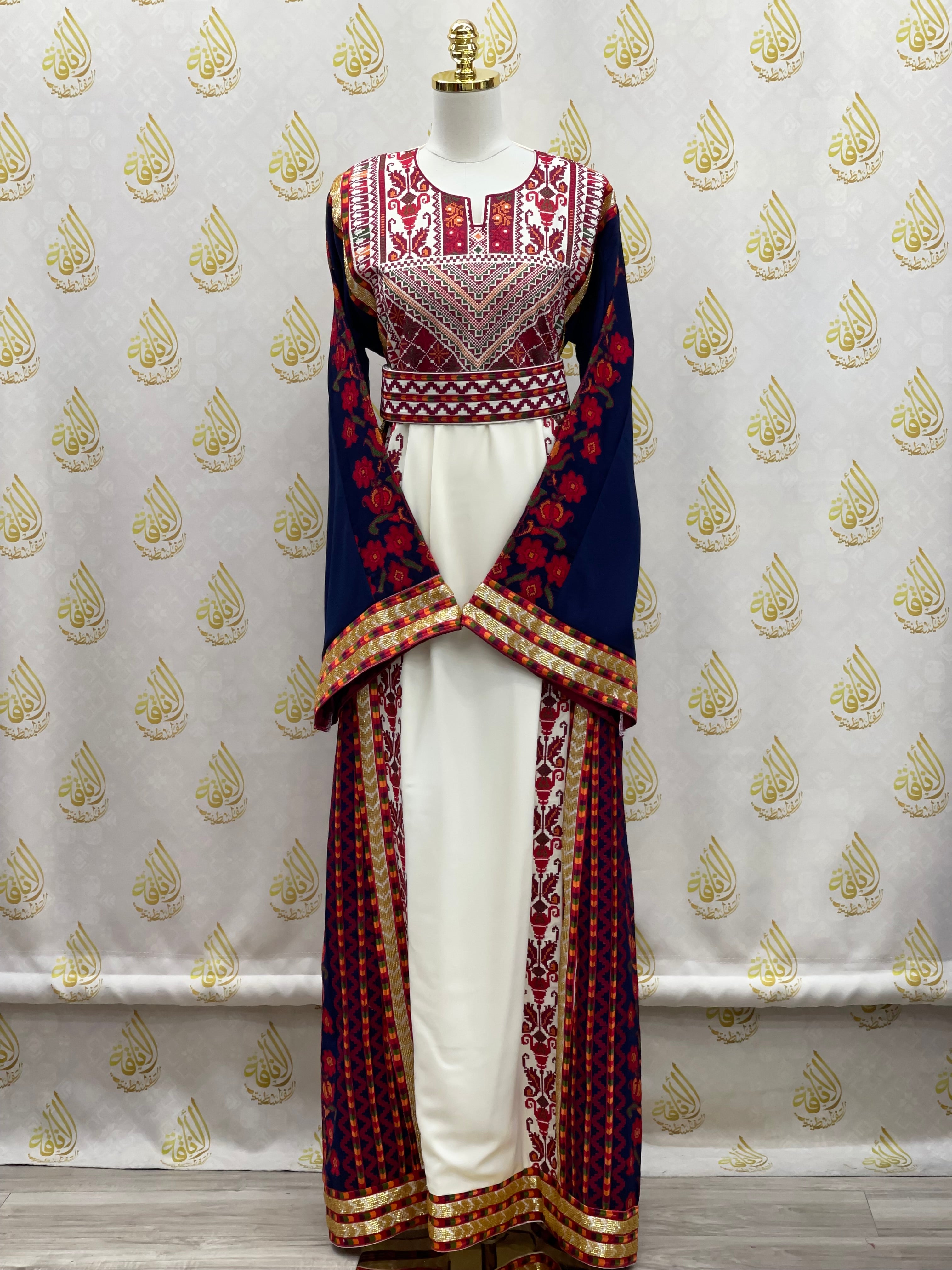 Jori Embroidered Thoub: Elegance and Cultural Heritage