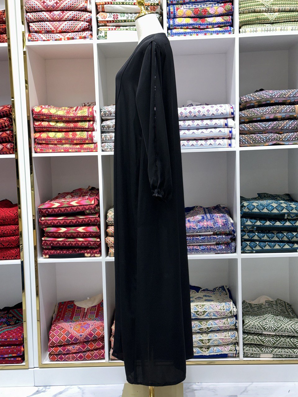 Black Simple Abaya: Timeless Elegance and Versatile Style