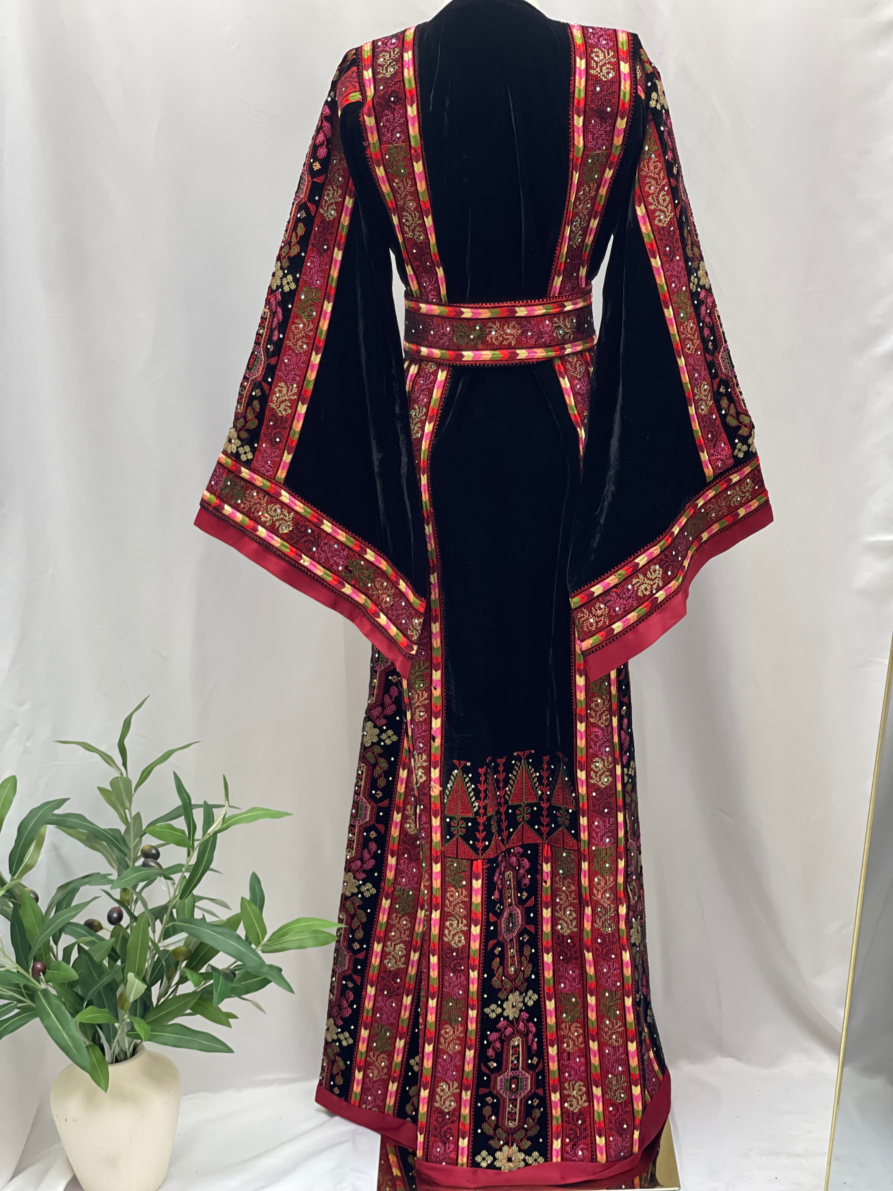 Black Embroidered Velvet Thoub with Matching Belt