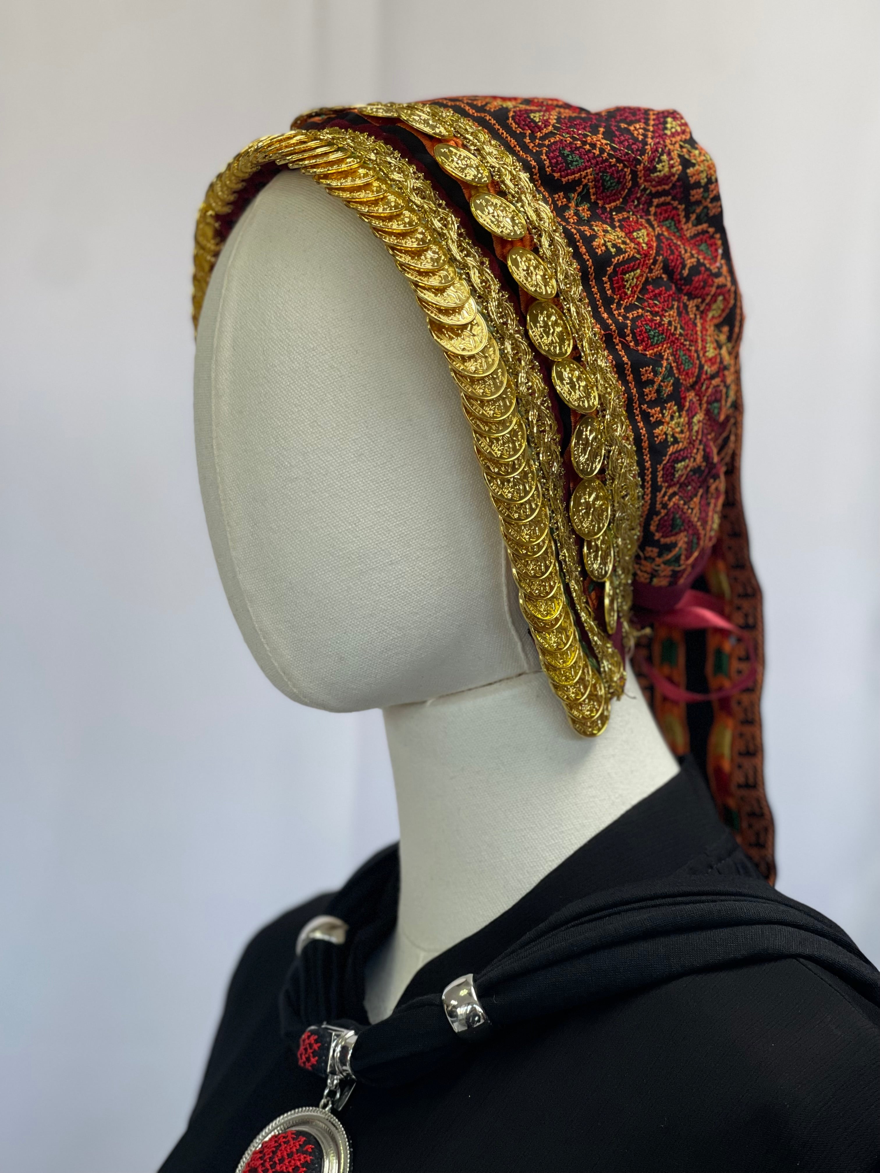 Luxurious Elegance: Awka Gold Liras Collection