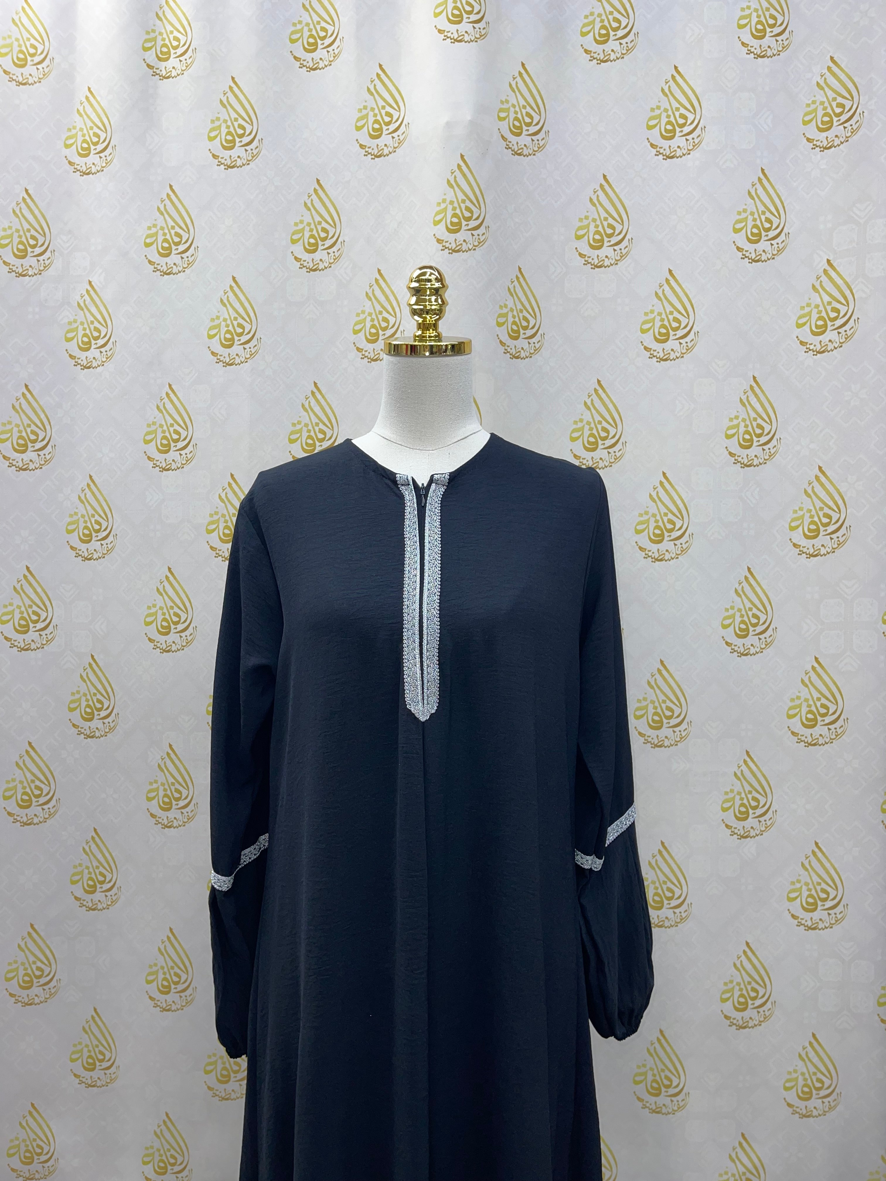 Stunning Abaya: Elegant Design and Comfortable Fit for Every Occasion