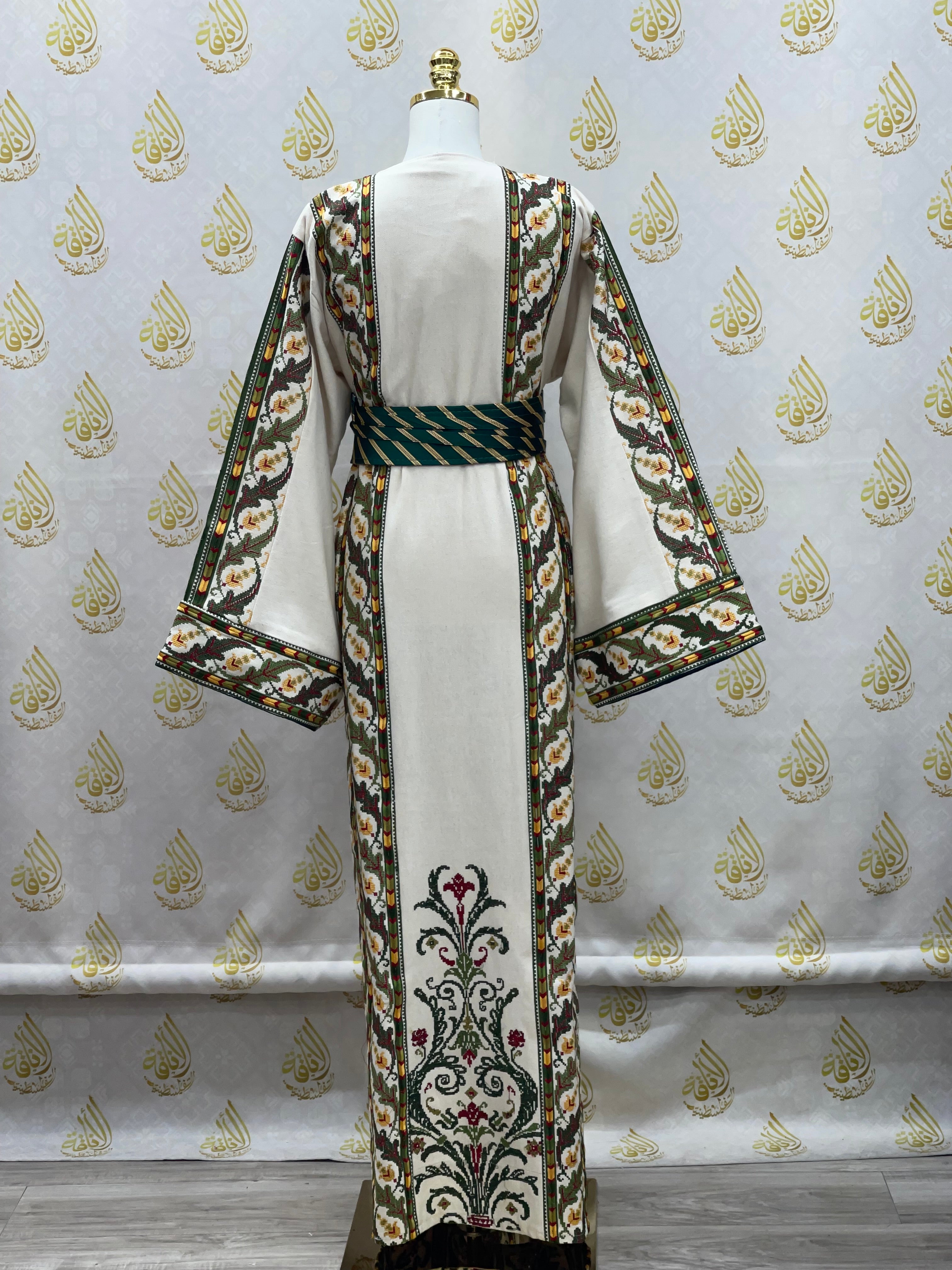 Etamin Embroidery Thoub: Exquisite Craftsmanship and Timeless Sophistication