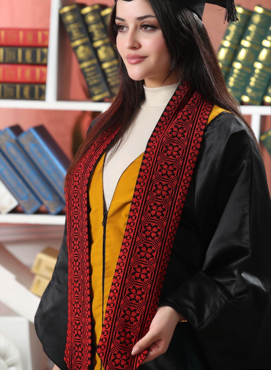 Hanon Embroidery Graduation Stole – Stylish Celebration of Achievement