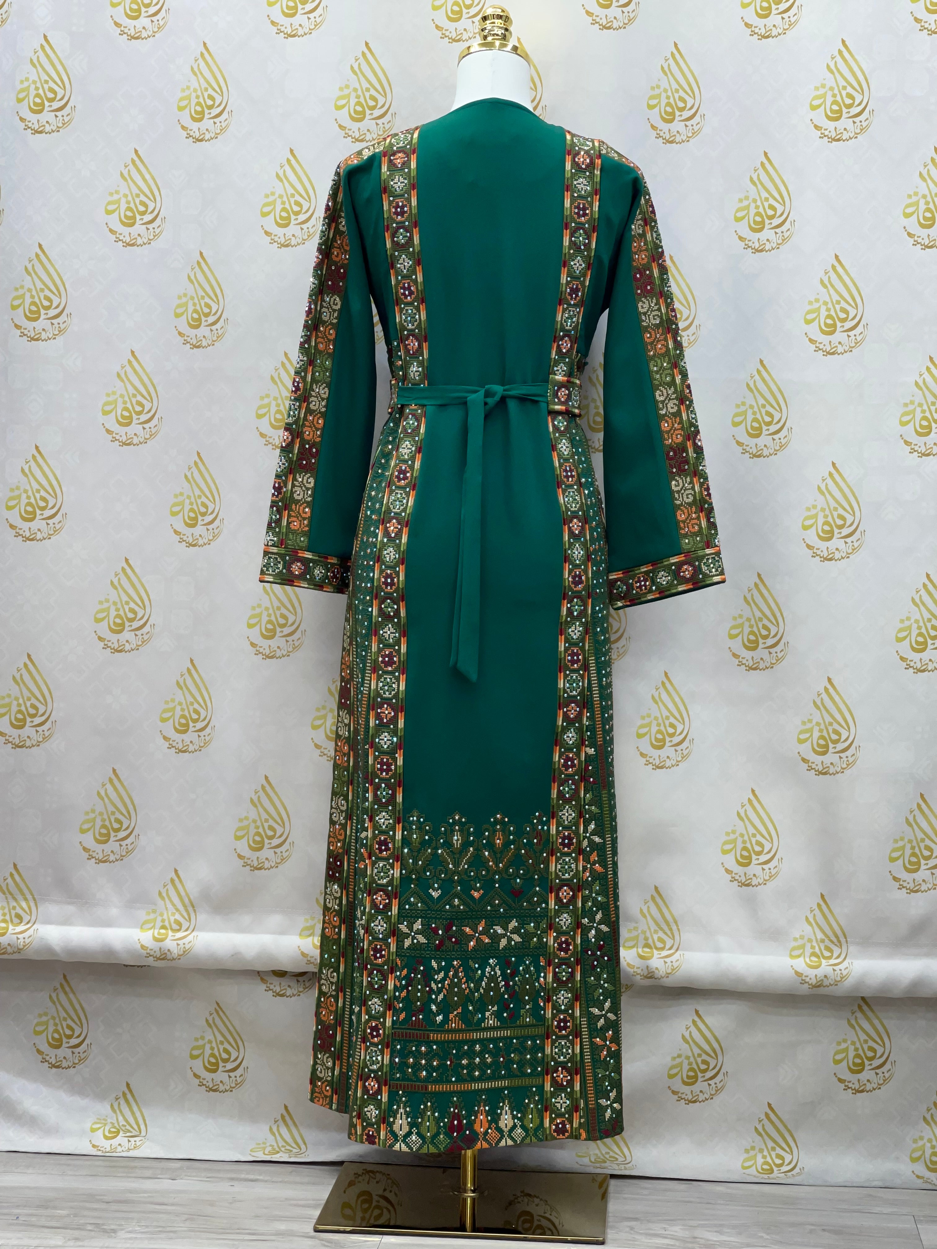 Embroidered Thoub for Girls and Teens: Elegance and Sophistication