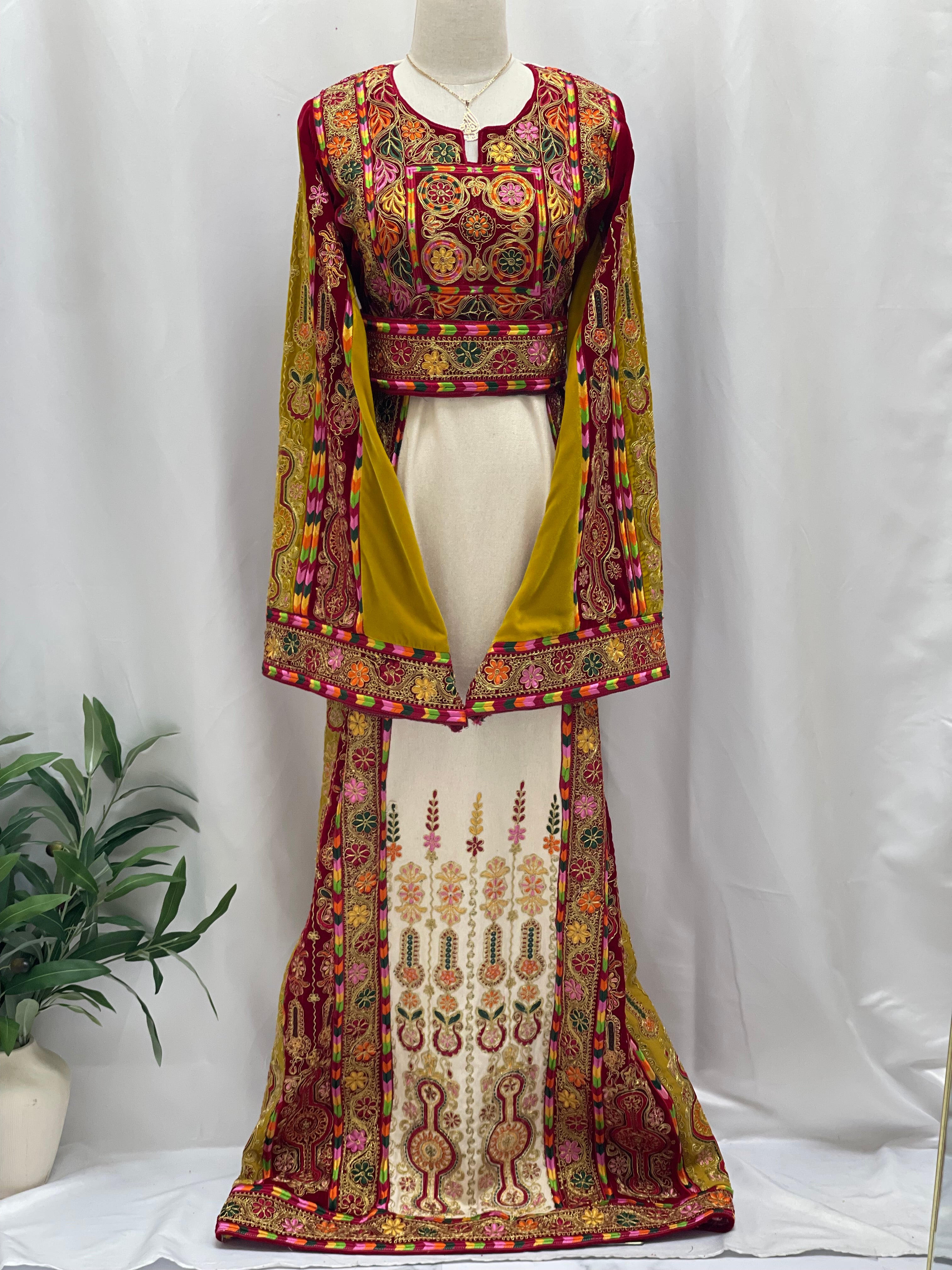 Jinan Embroidered Kasab Malaka - Velvet & Etamin Elegance