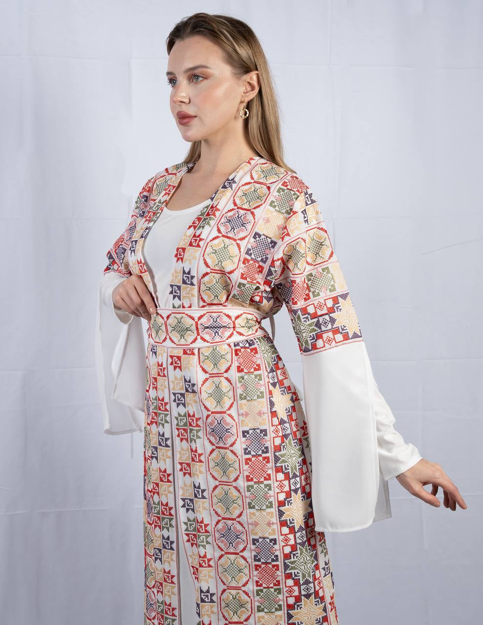 Susu Embroidery Cardigan 3-Piece Set: Versatile Elegance and Stylish Charm