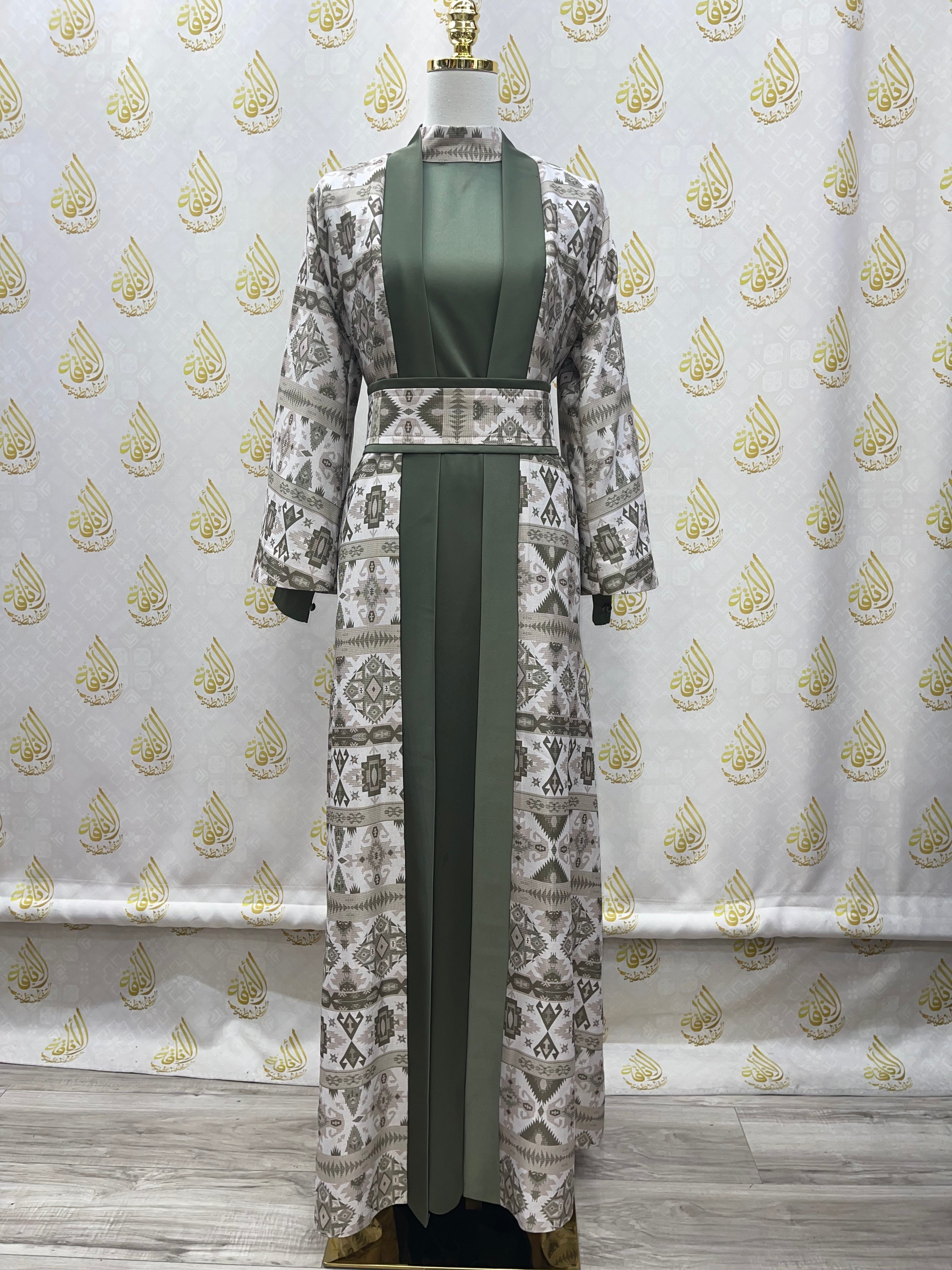 Satin Silk Kaftan: Luxurious Comfort and Elegant Style