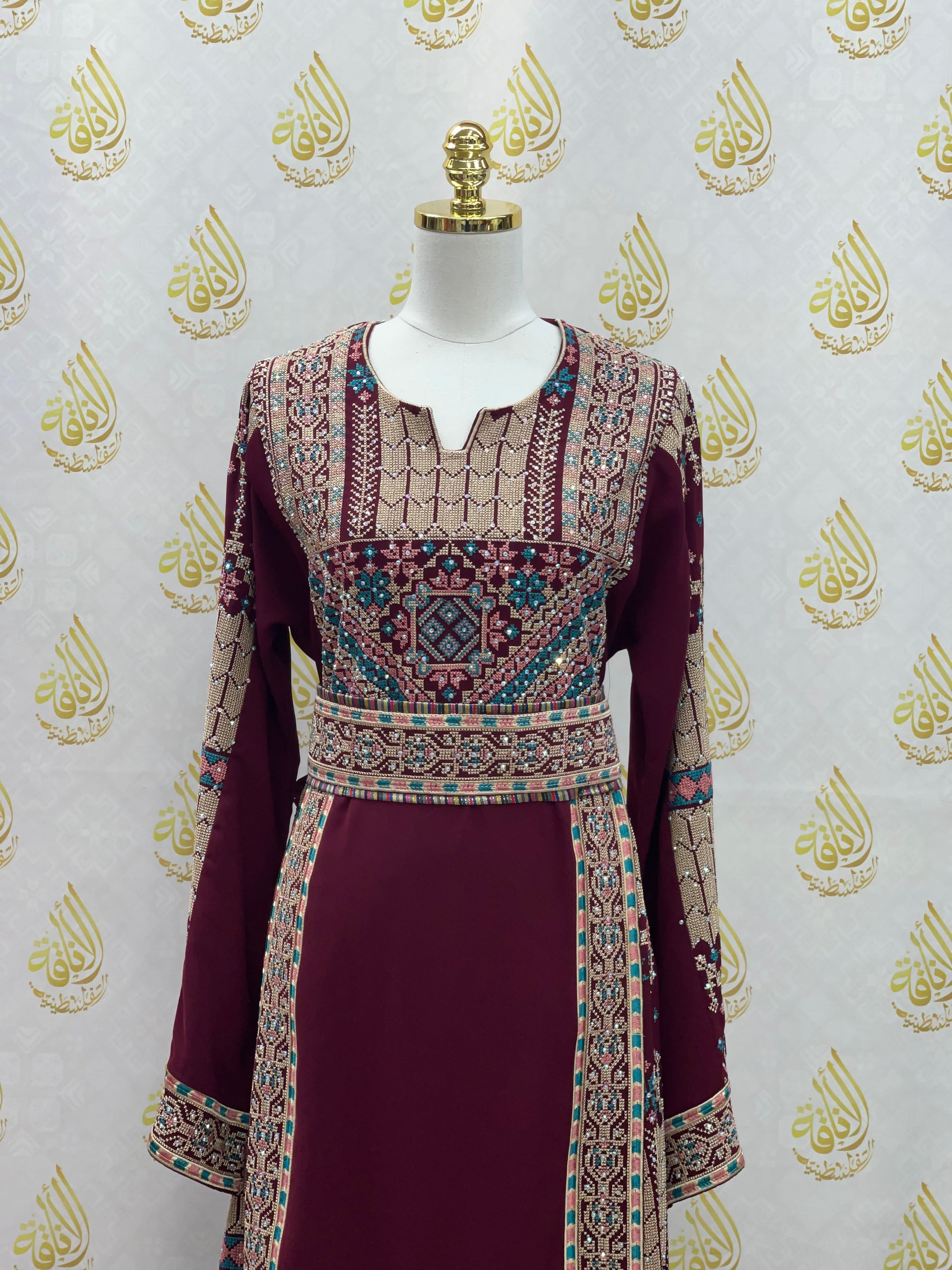 Embroidery Thoub: Elegance and Fine Craftsmanship