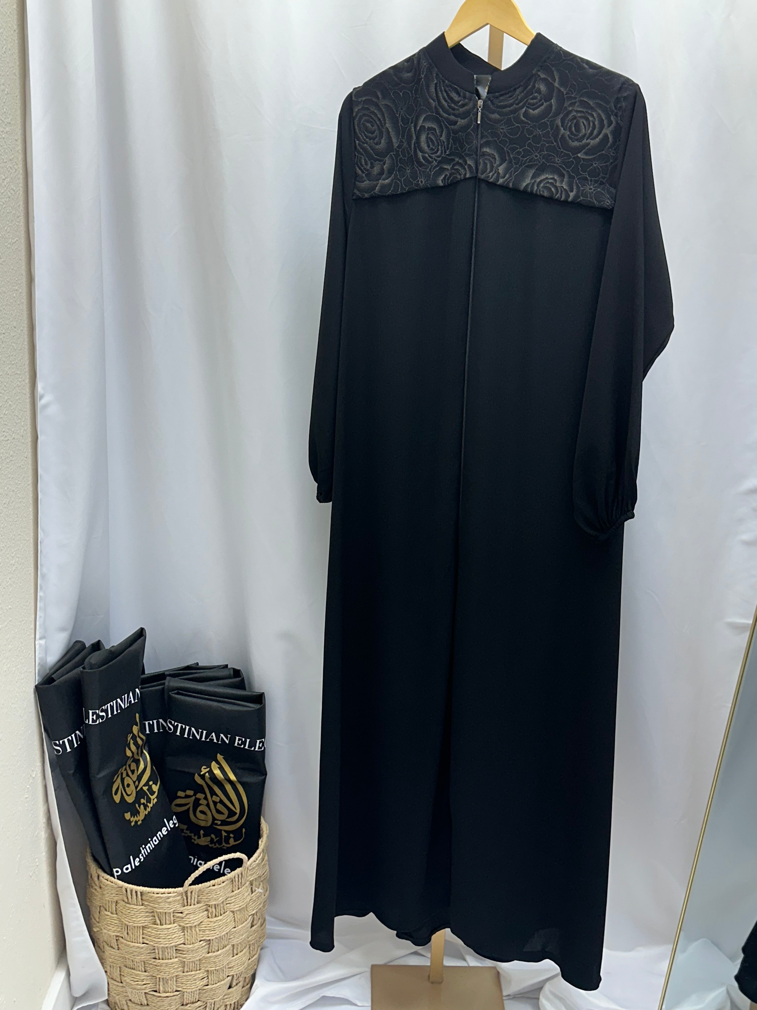 Simply Unique Black Abaya: Timeless Elegance and Everyday Comfort