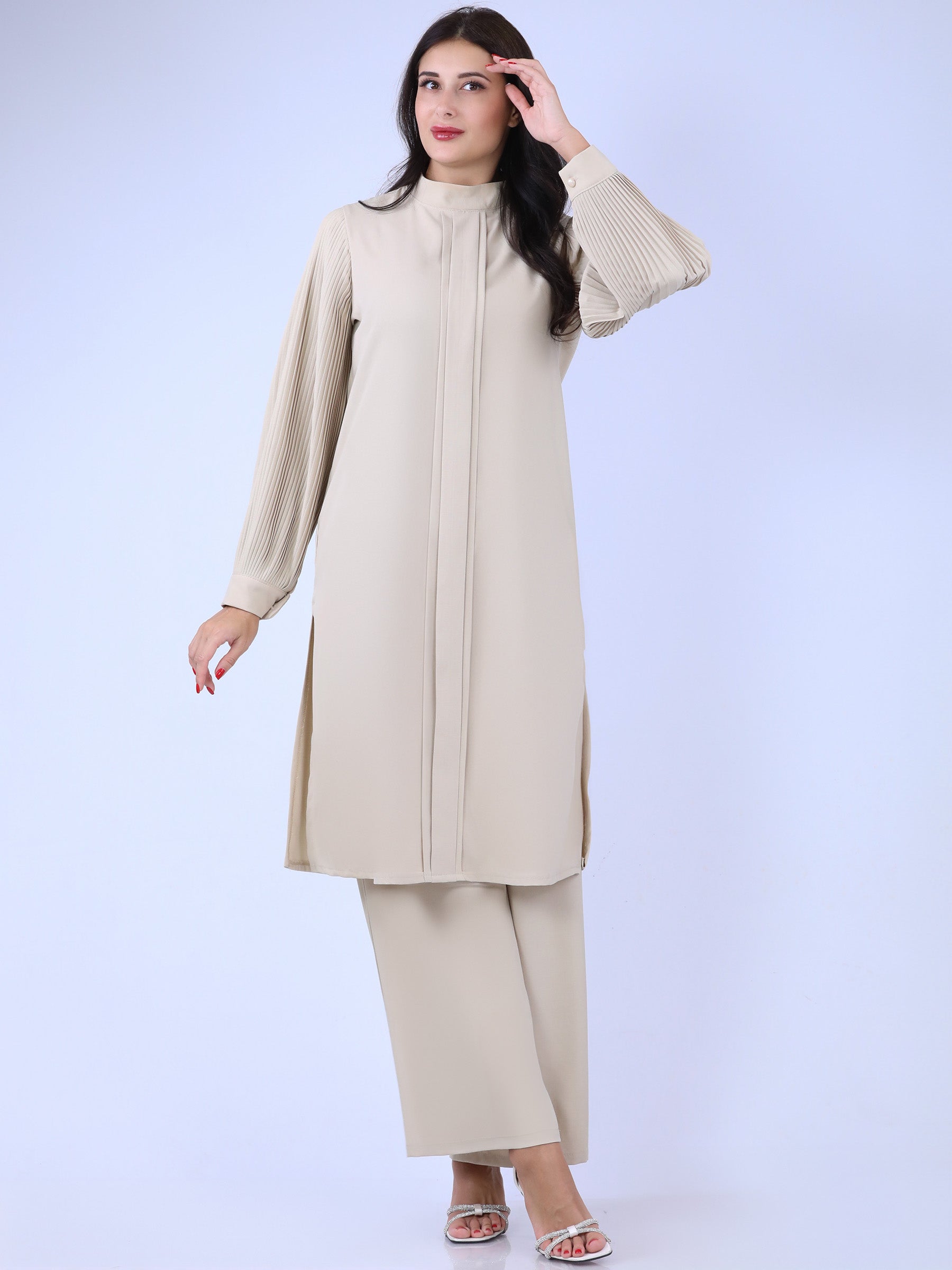 Unique Drop Shirt & Wide Leg Pant Set: Stylish Comfort and Sophistication