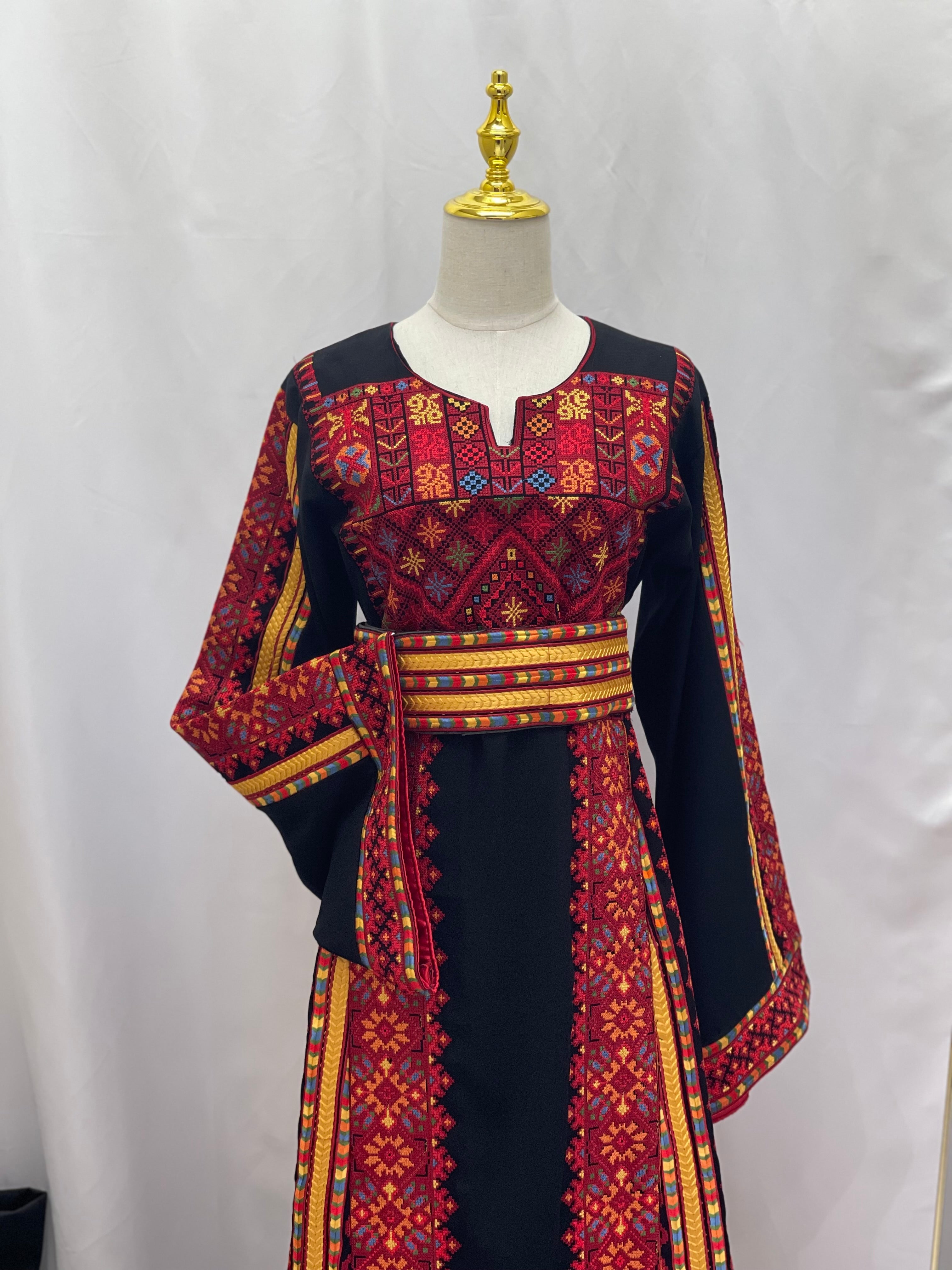 Authentic Heritage Embroidered Thoub