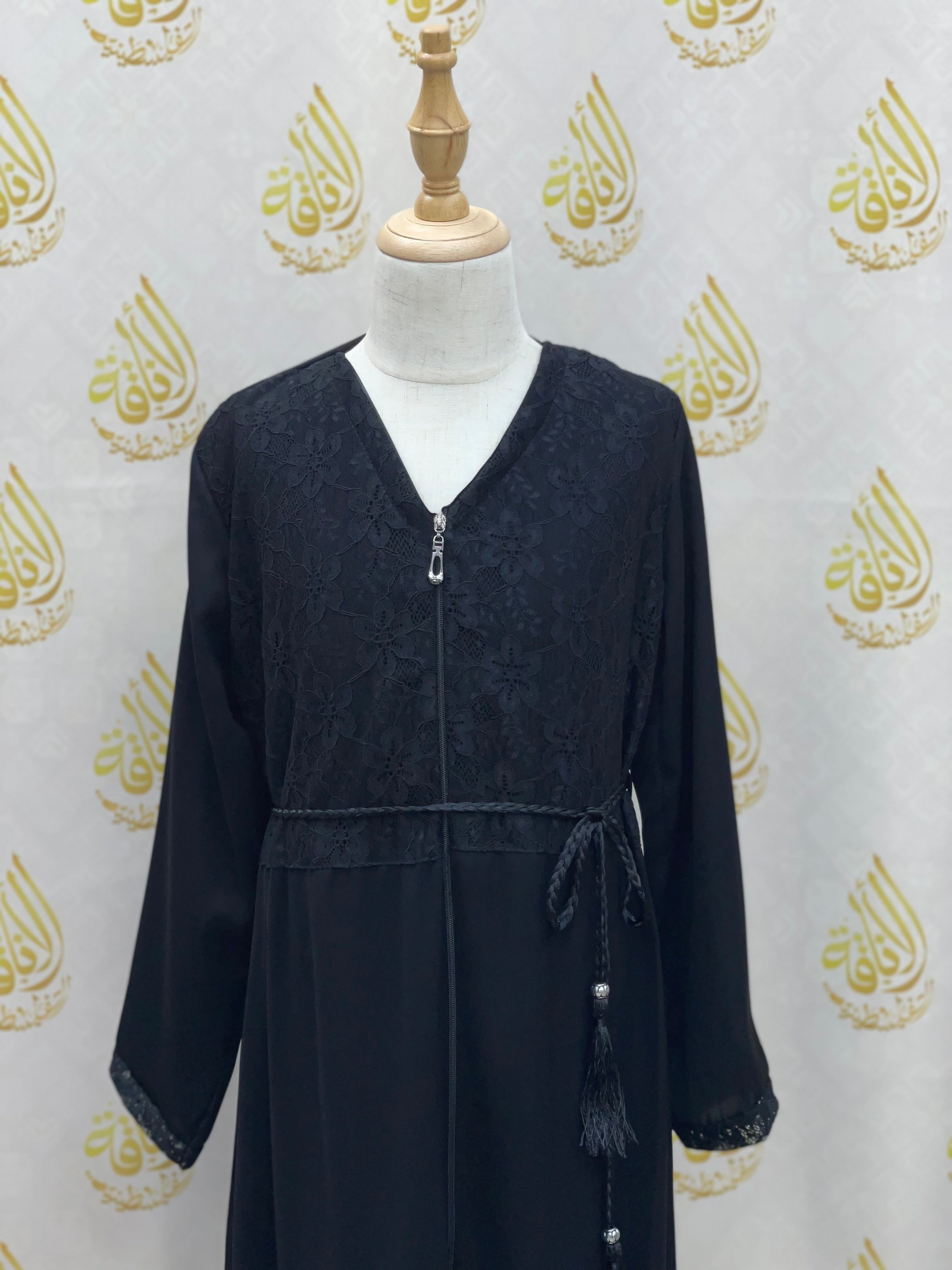 Flowered Tulle Zippered Kids Abaya: Style and Comfort for Young Fashionistas