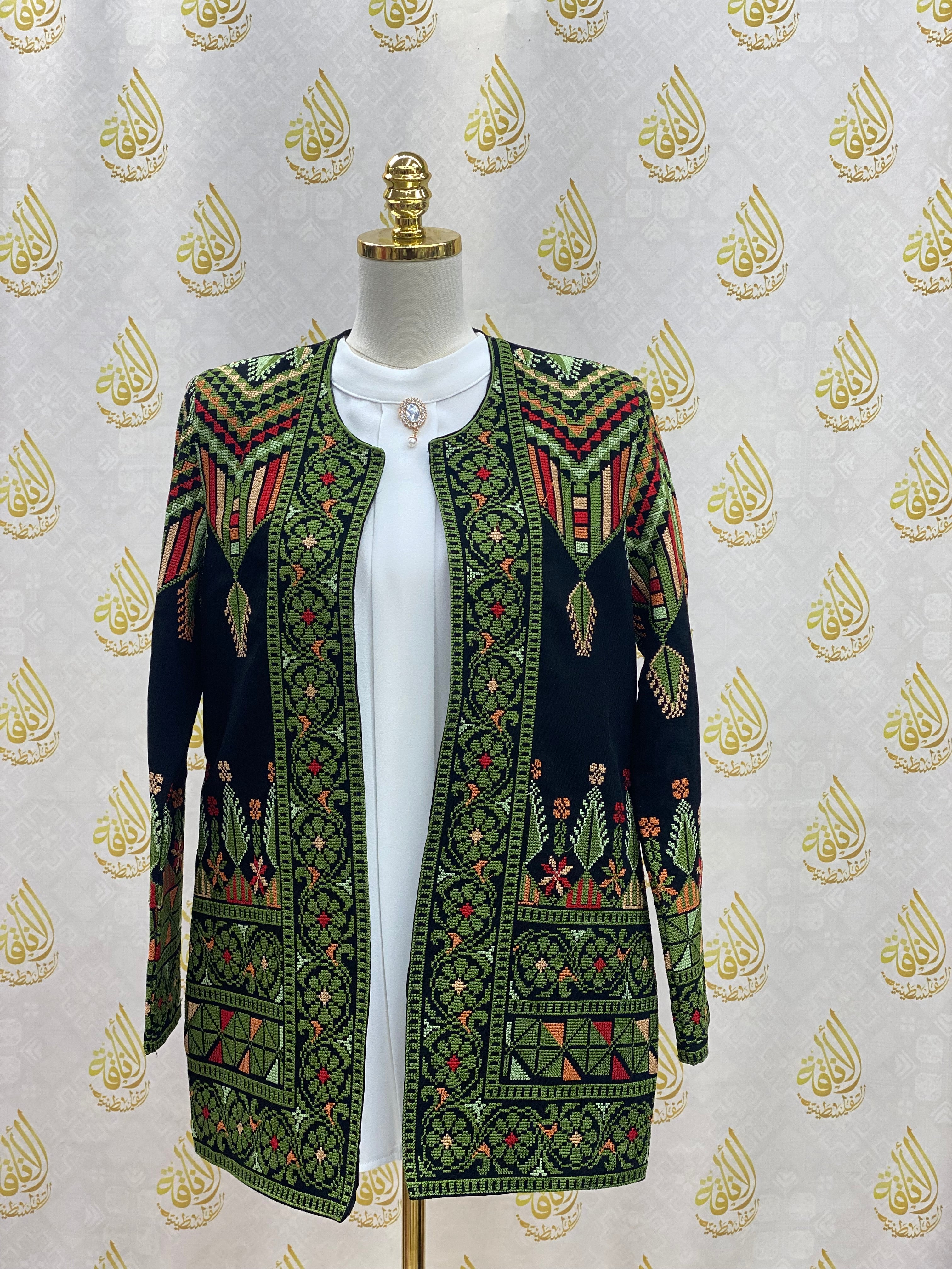 Sabaleh Women Tatreez Jacket: Cultural Heritage and Elegant Craftsmanship