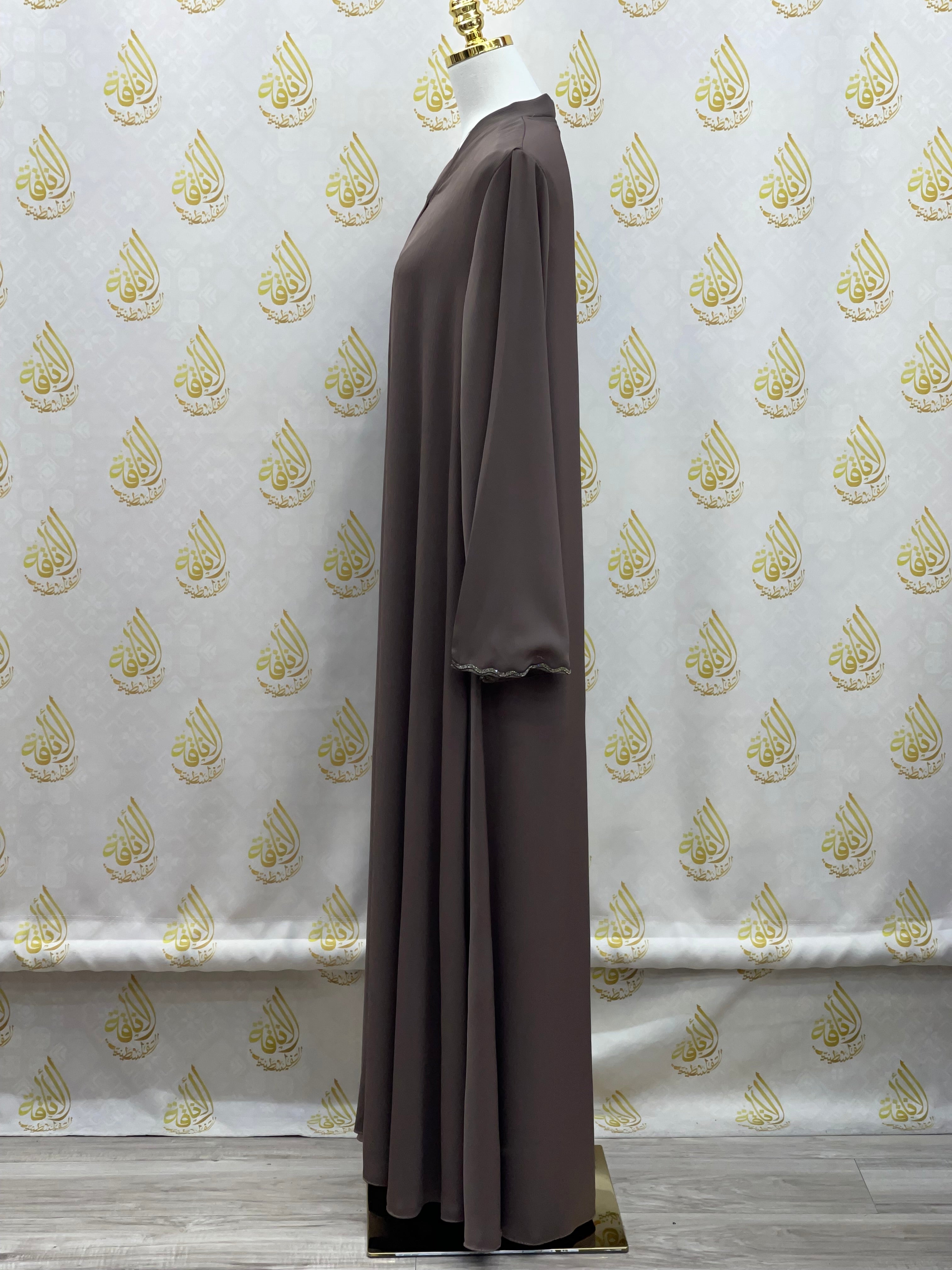 Abaya with Cloché Cut: Luxurious Elegance and Timeless Style