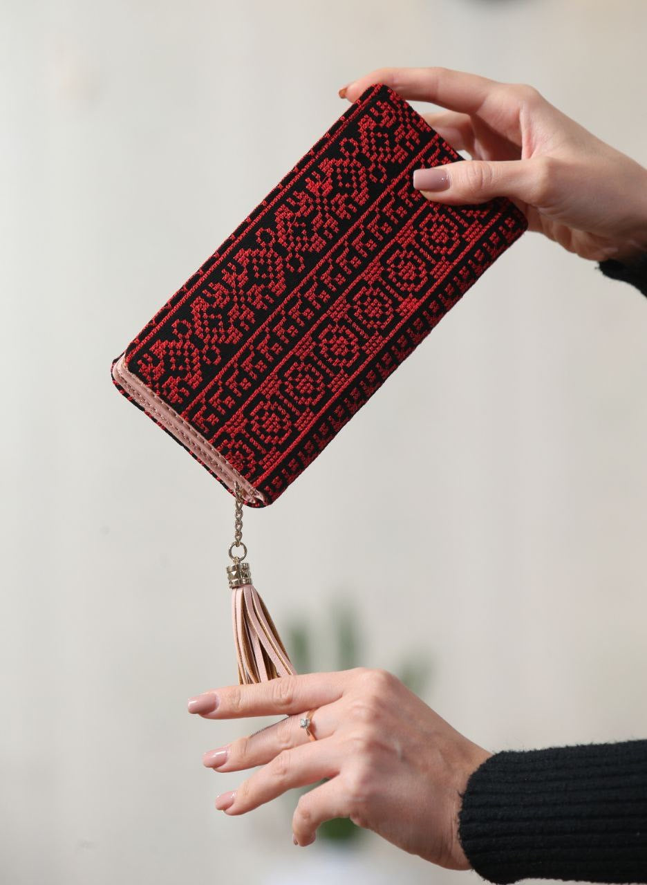 Palestinian Embroidered Heritage Wallet - Celebrate Culture & Craftsmanship