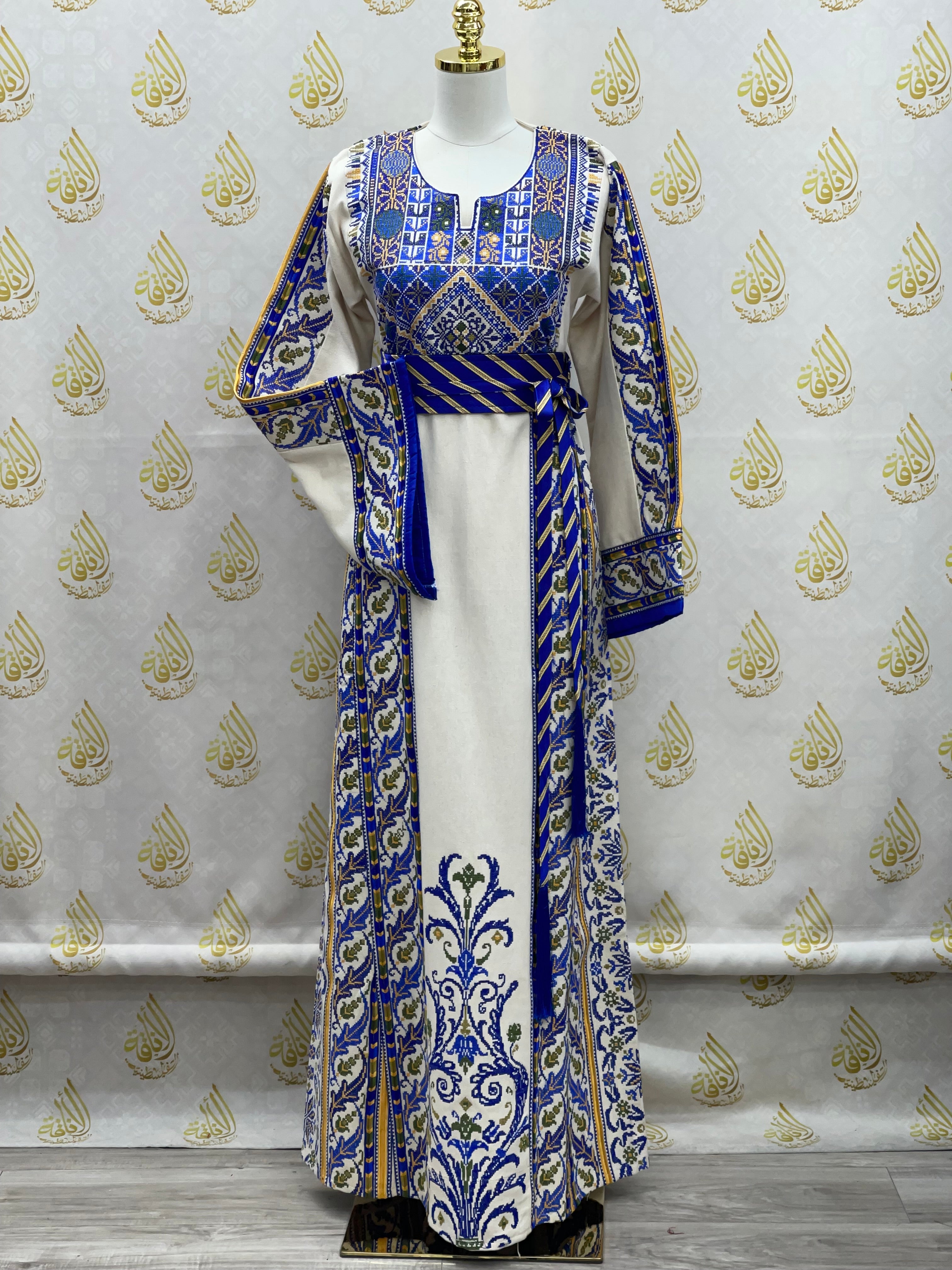 Etamin Embroidery Thoub: Exquisite Craftsmanship and Timeless Sophistication