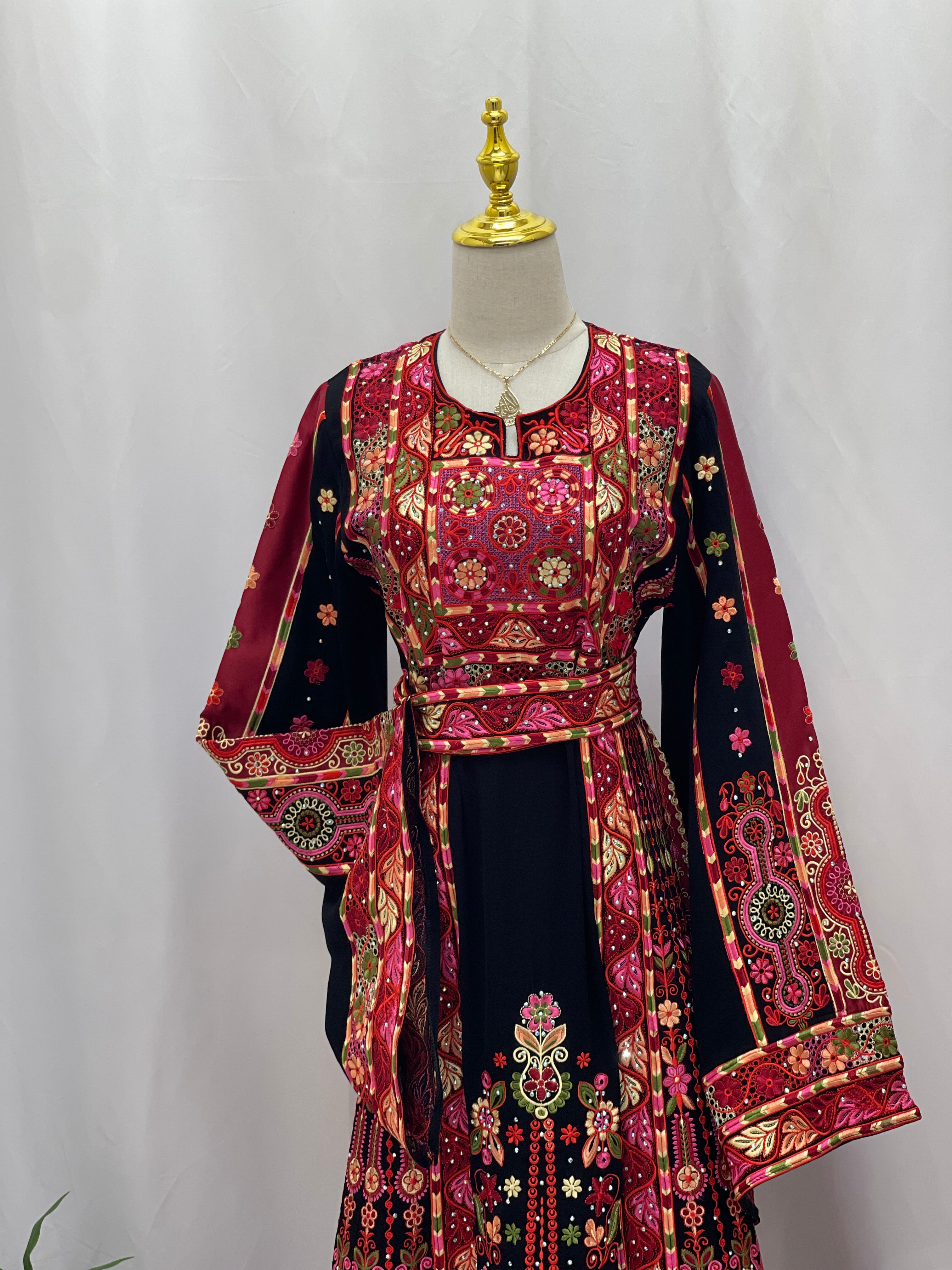 Full Embroidered Thoub