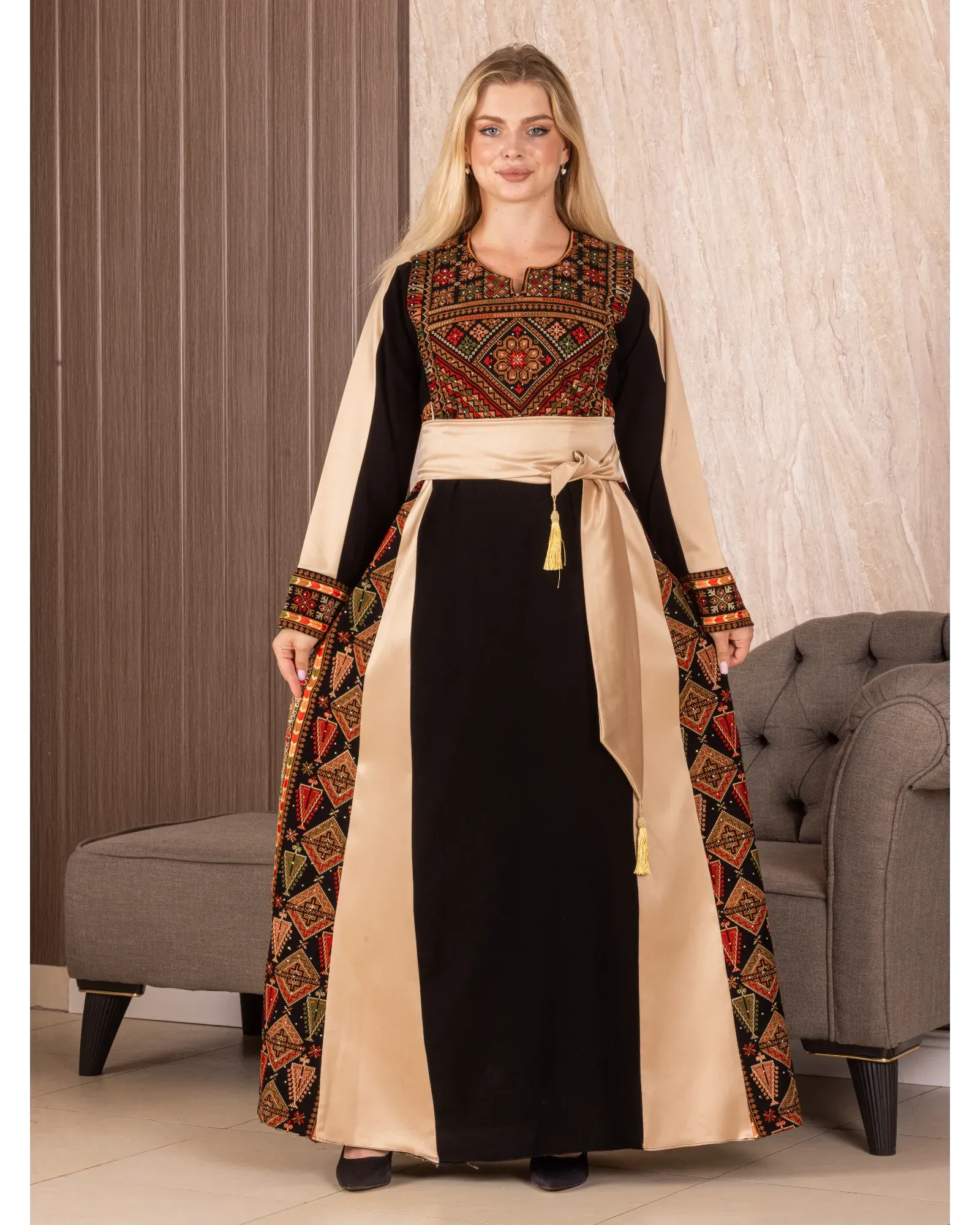 Qamar Embroidered Thoub – Traditional Elegance and Sophistication Palestinian Elegance