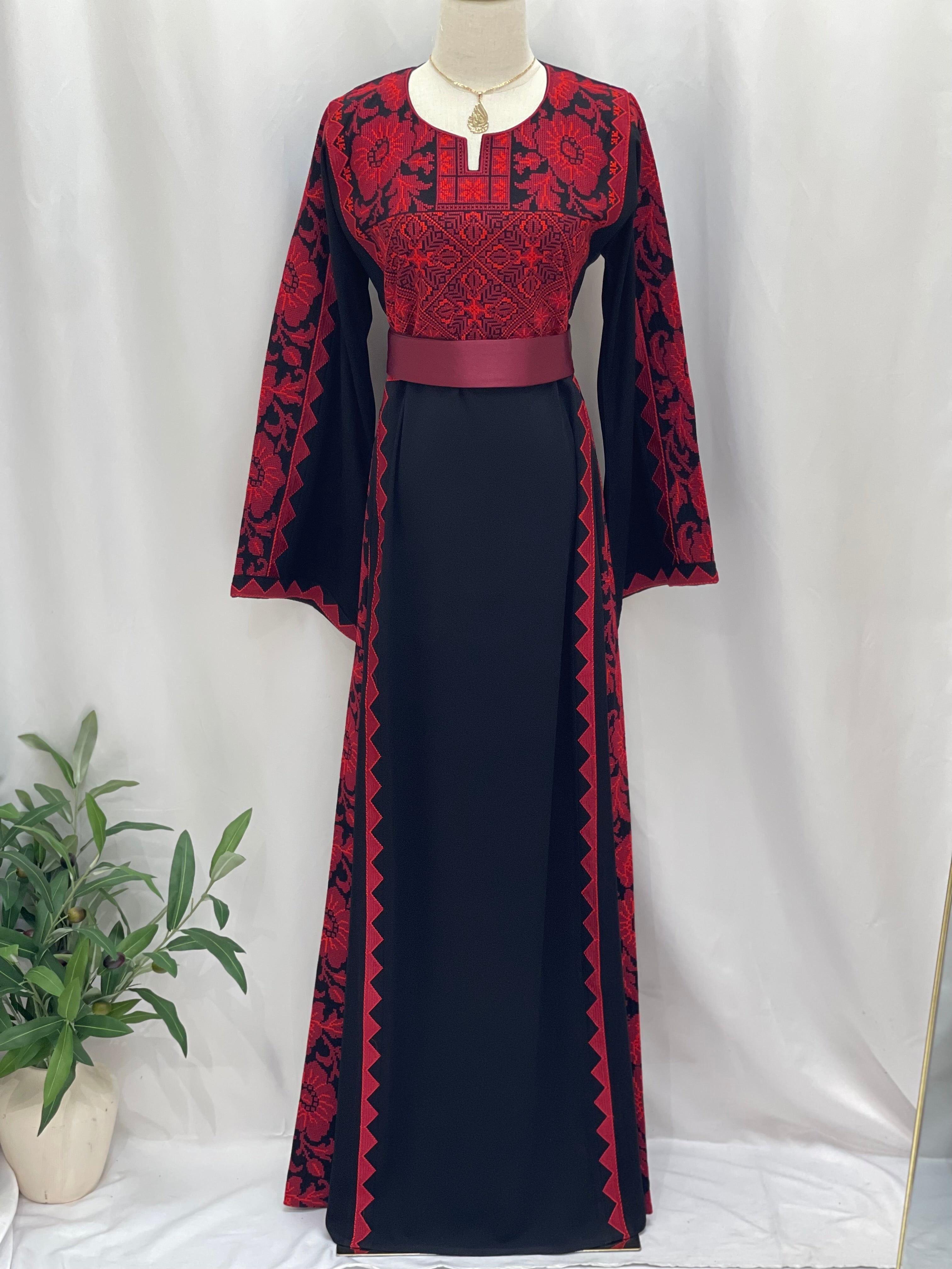 Modern Style Embroidered Thoub