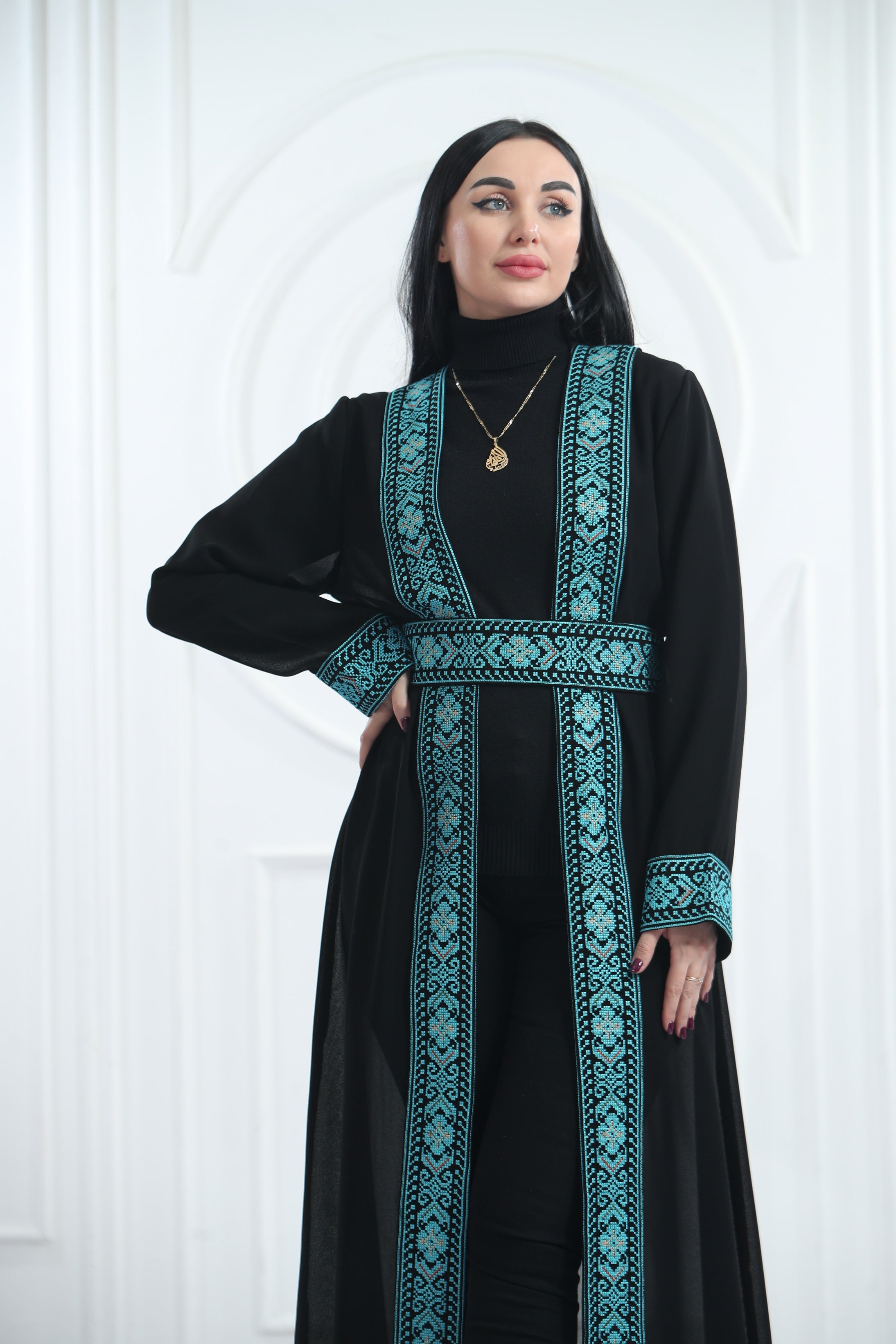 Hala Embroidered Bisht