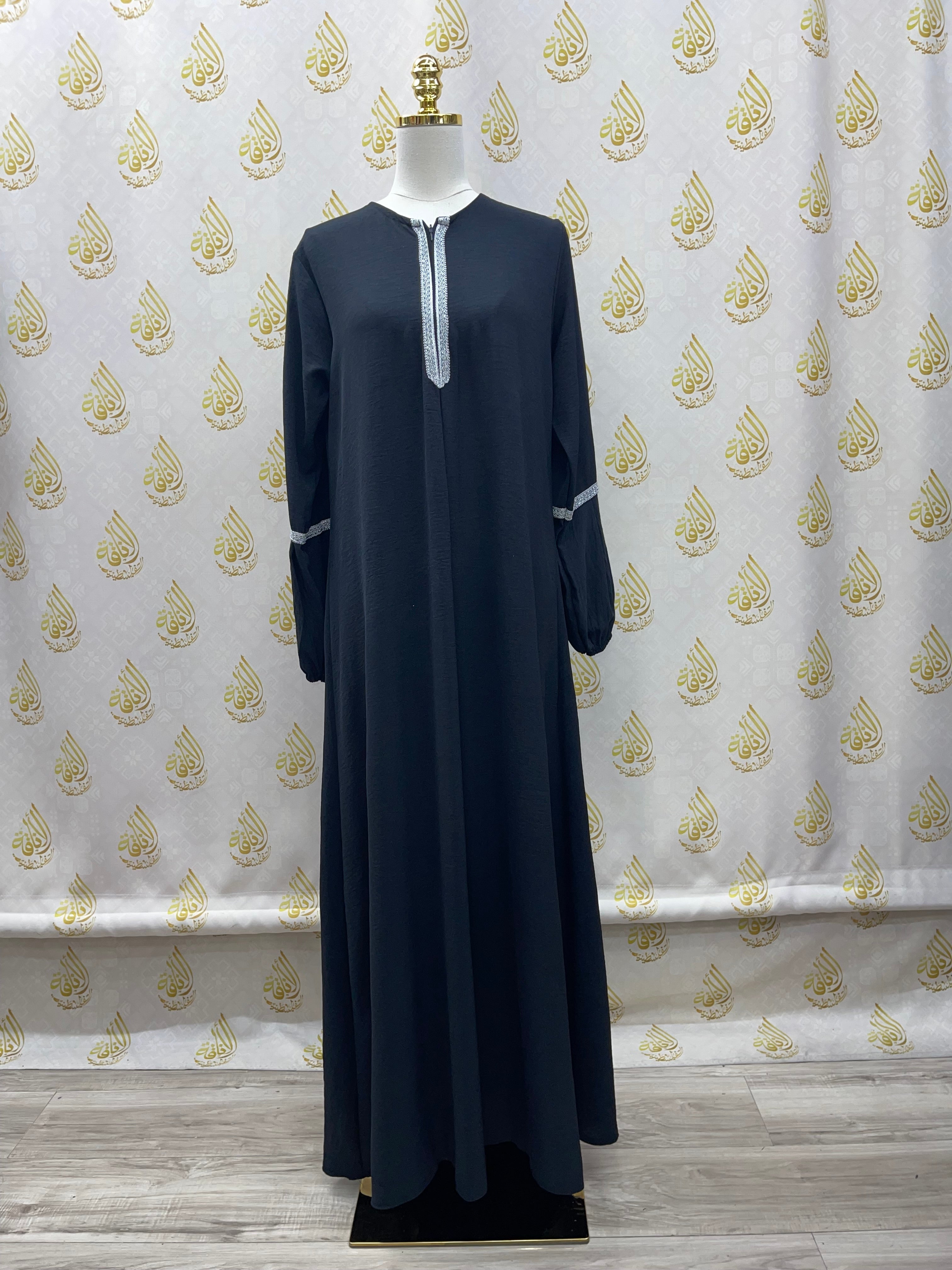 Stunning Abaya: Elegant Design and Comfortable Fit for Every Occasion