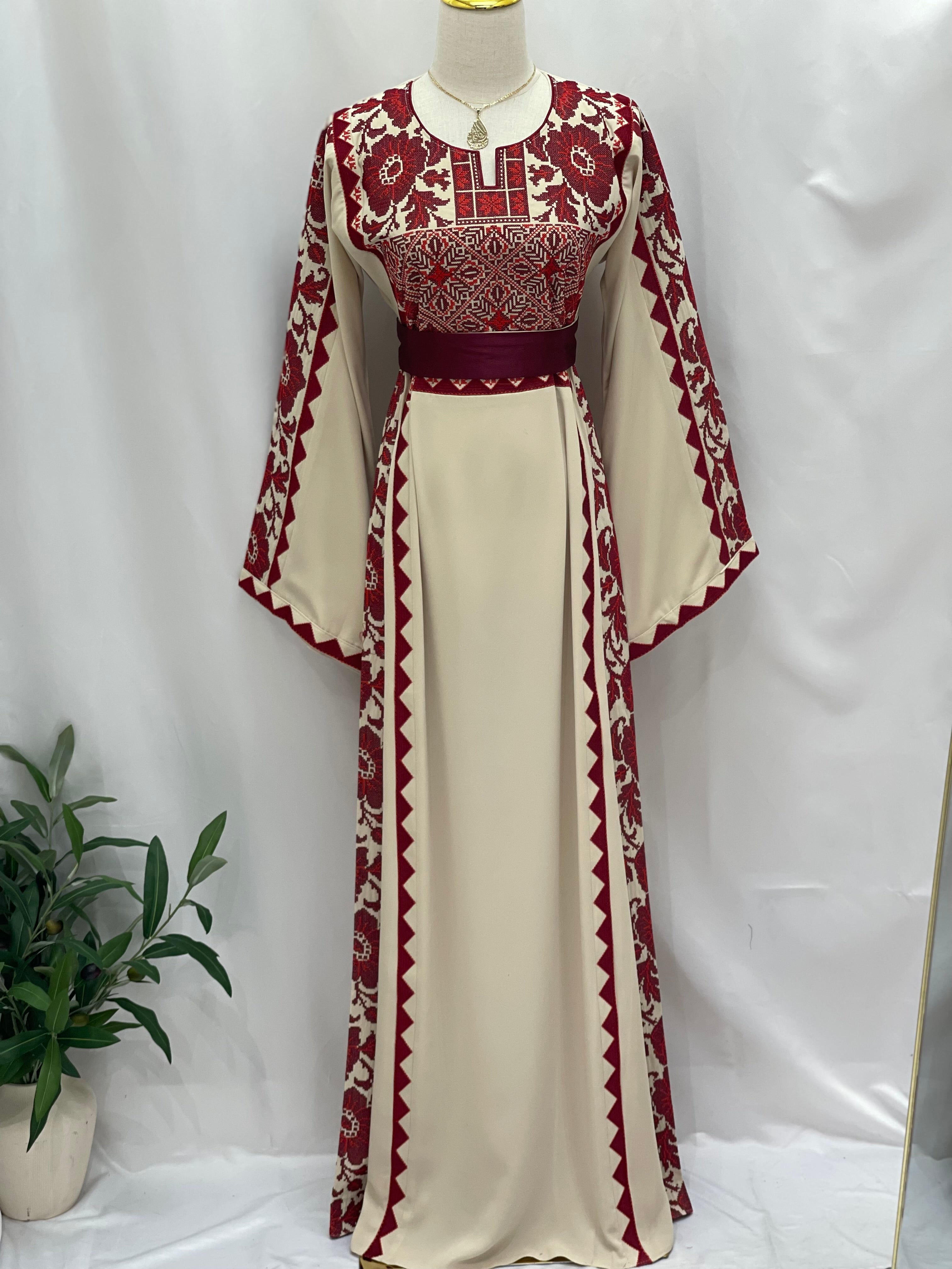 Stylish Embroidered Thoub with Dual-Style Belt: Elegance and Versatility