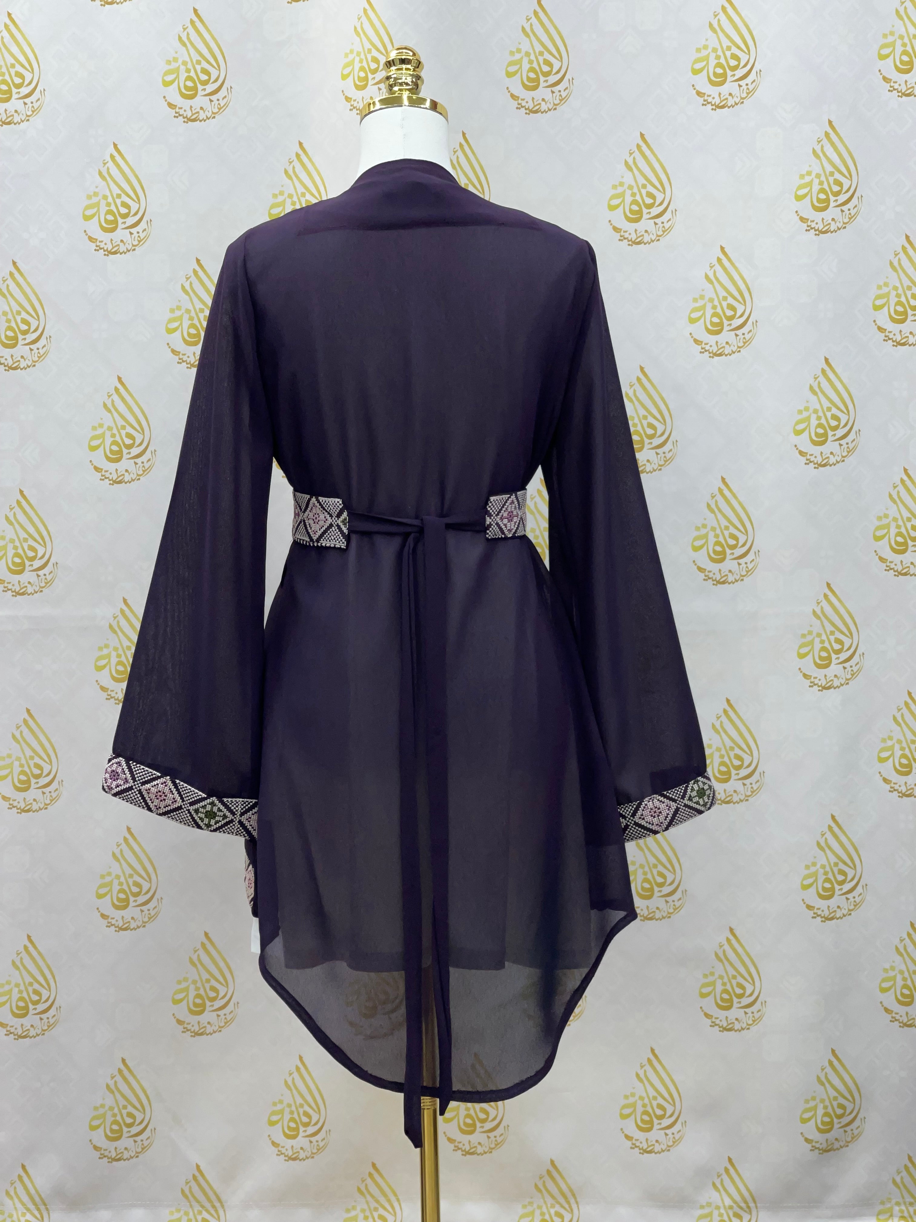 Embroidery Kimono Chiffon: A Blend of Tradition and Modern Elegance