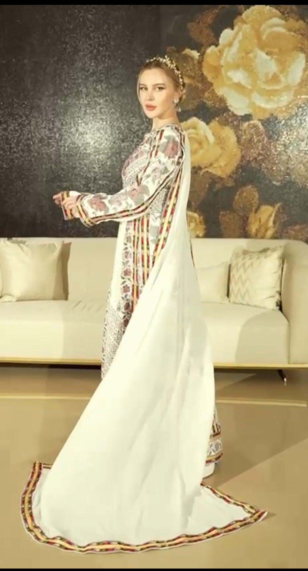 Embroidery Thoub with Cape: Sophisticated Elegance and Luxurious Design Palestinian Elegance