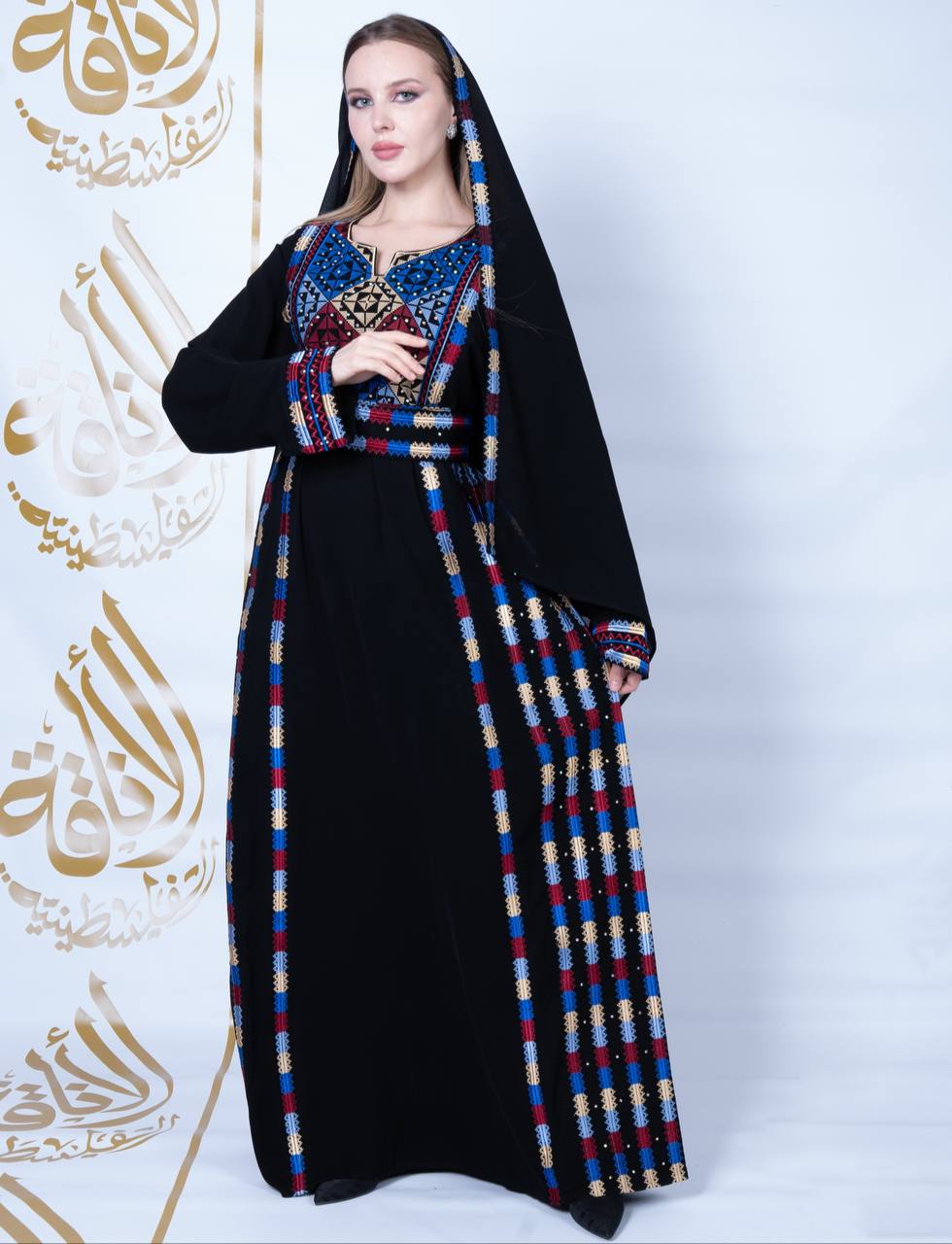 Unique Embroidery Manjal Thoub: Elegance and Intricate Craftsmanship