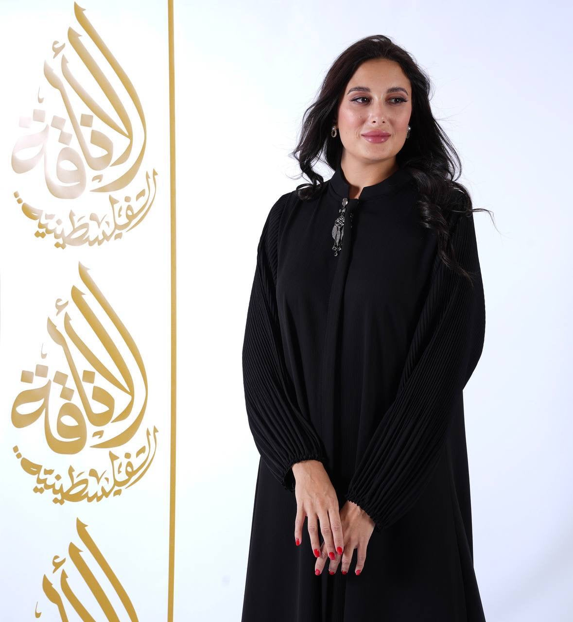 Elastic Sleeve Abaya: Comfort and Versatility for Everyday Wear