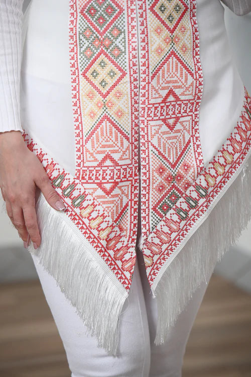 Craftsmanship at Its Finest: Intricate Embroidery Vest