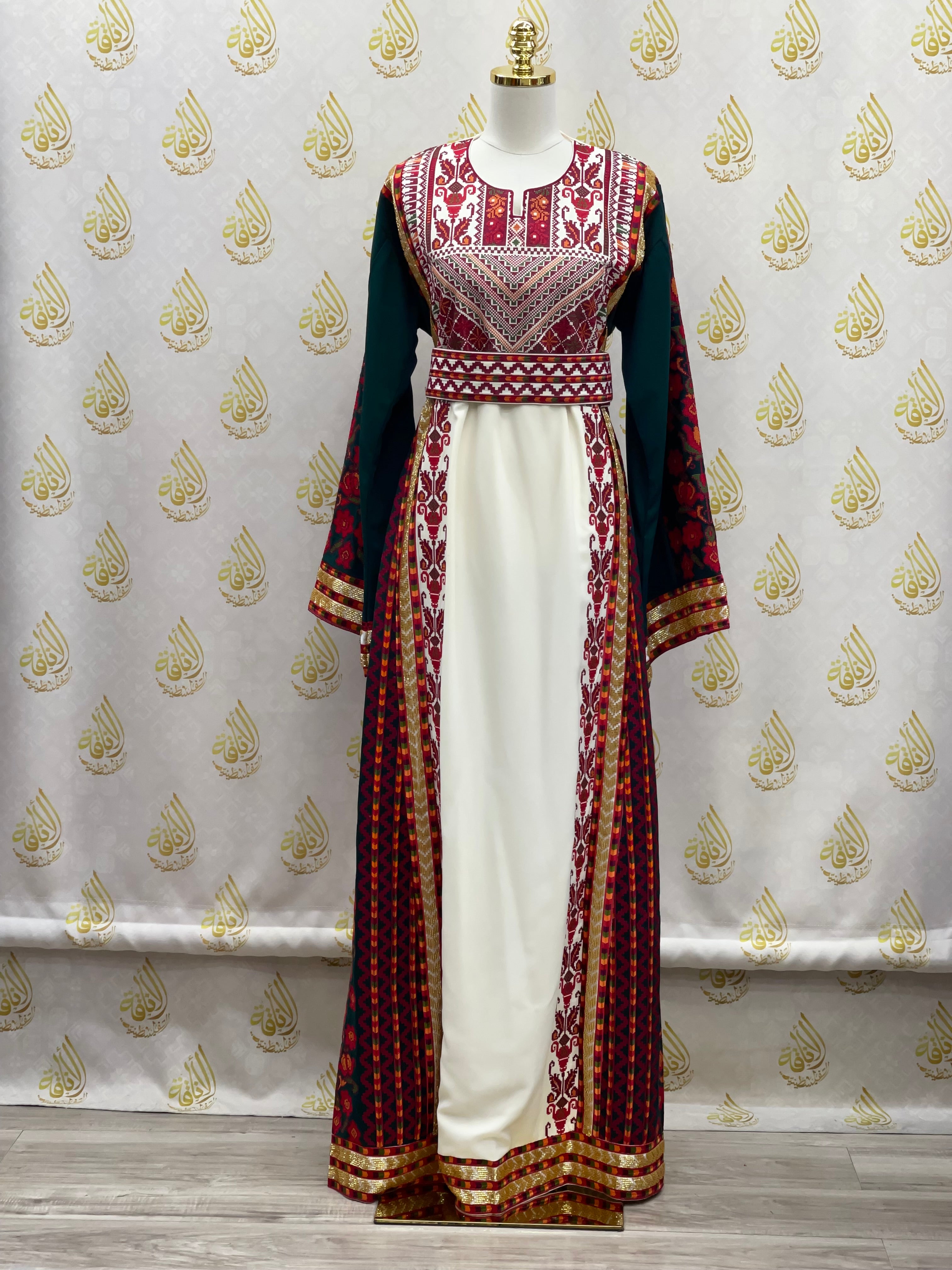 Jori Embroidered Thoub: Elegance and Cultural Heritage