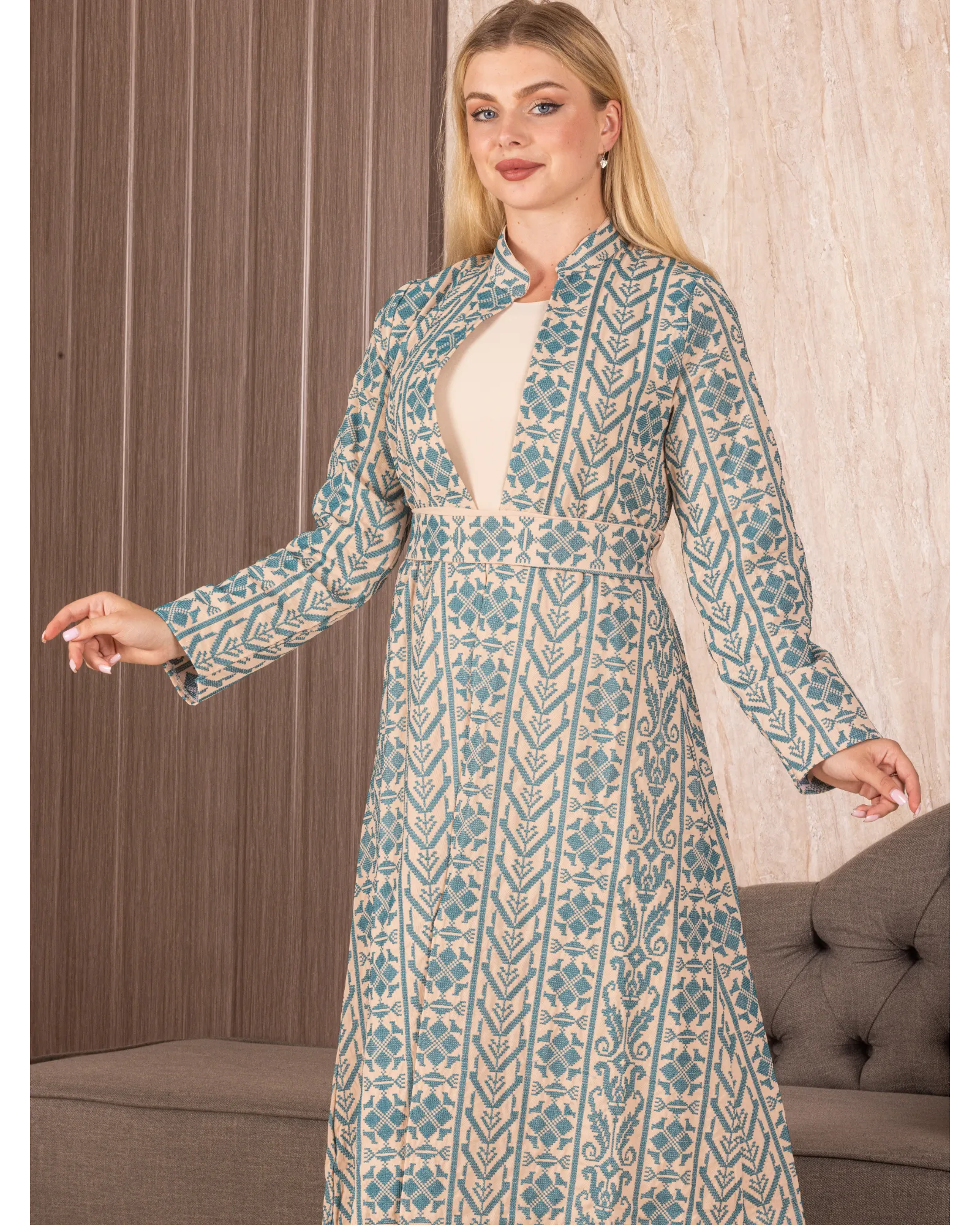 Embroidered Long Cardigan: Elegance and Sophistication