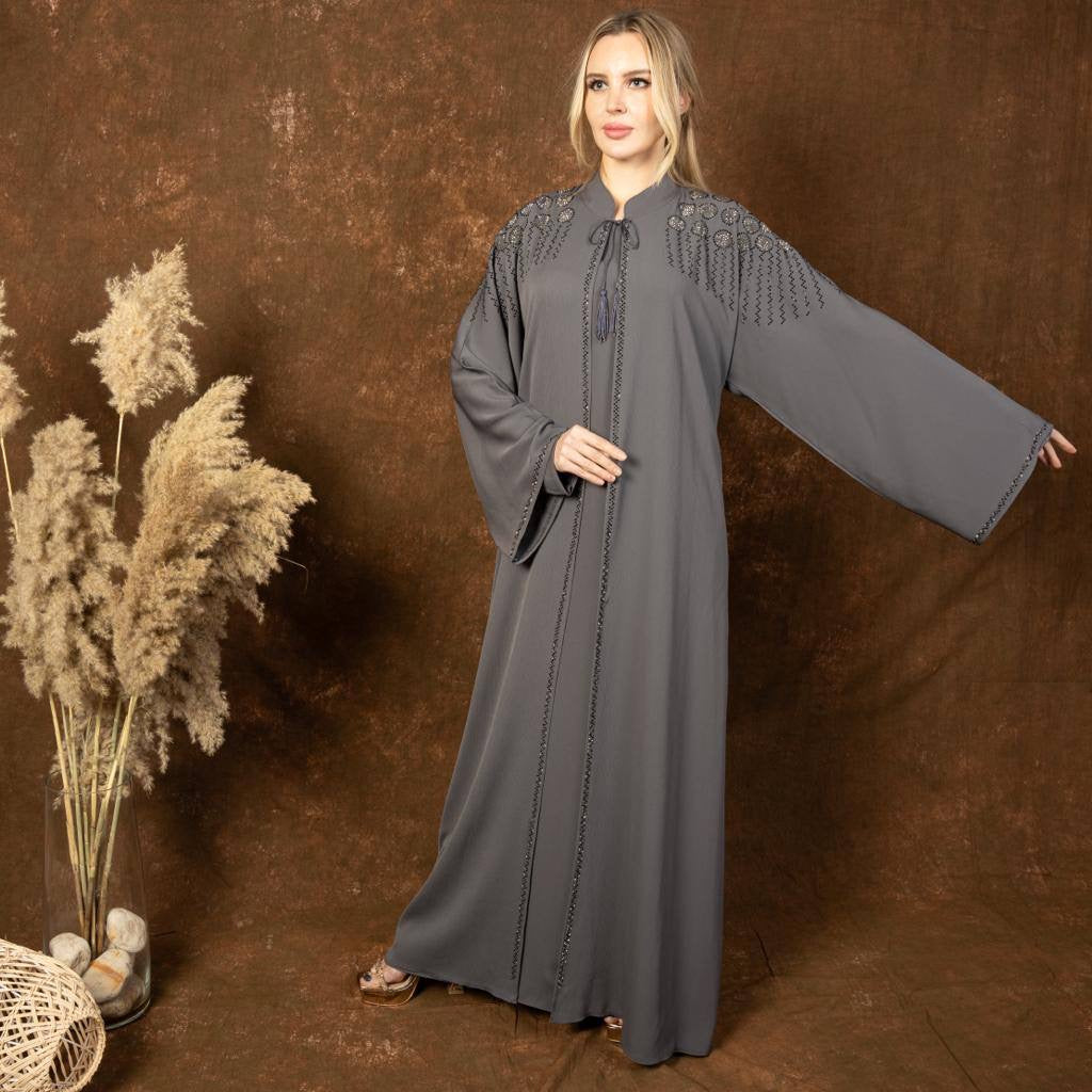 Two-Piece Abaya with Intricate Beading: Elegance and Versatility for Every Occasion