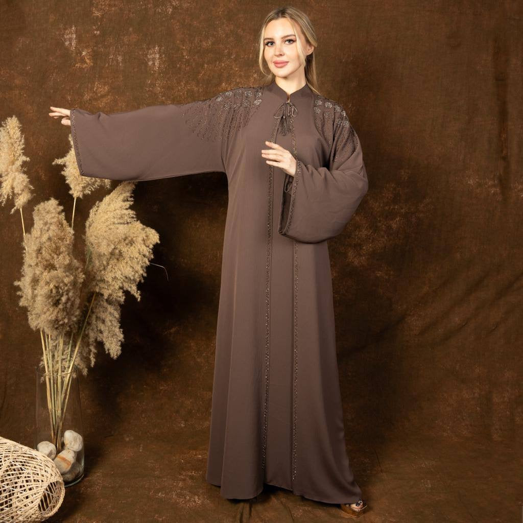 Two-Piece Abaya with Intricate Beading: Elegance and Versatility for Every Occasion