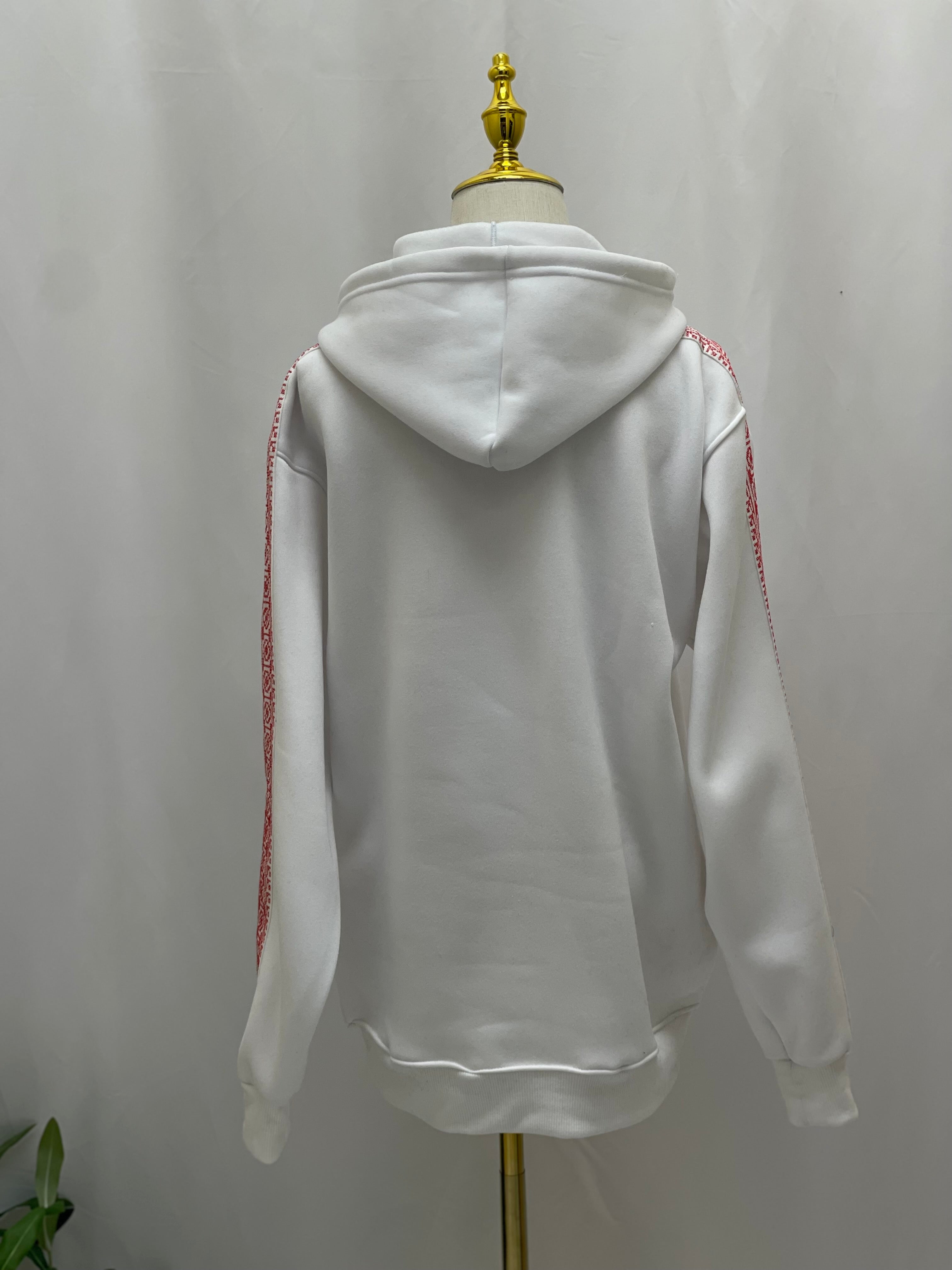 High-Quality White Tatreez Hoodie: Tradition Meets Modern Style