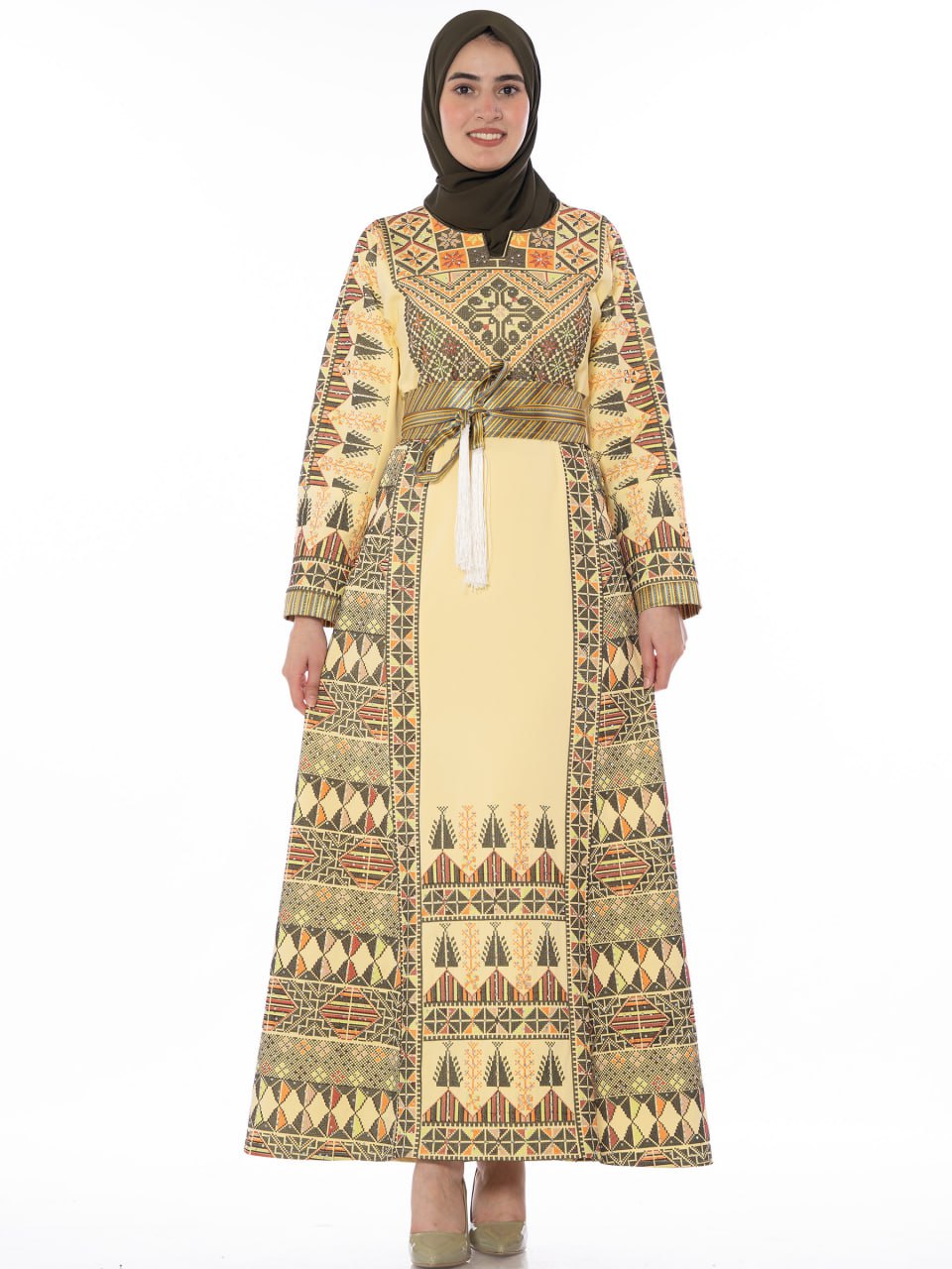 Palestinian Elegance Embroidery Dress with Rhinestones and Cashmere: Sophisticated Style and Luxurious Design Palestinian Elegance