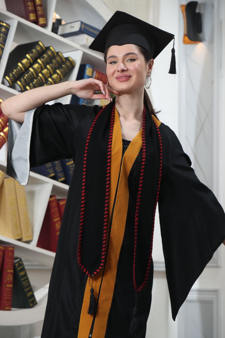 Fine Embroidery Graduation Stole: Elegance and Achievement