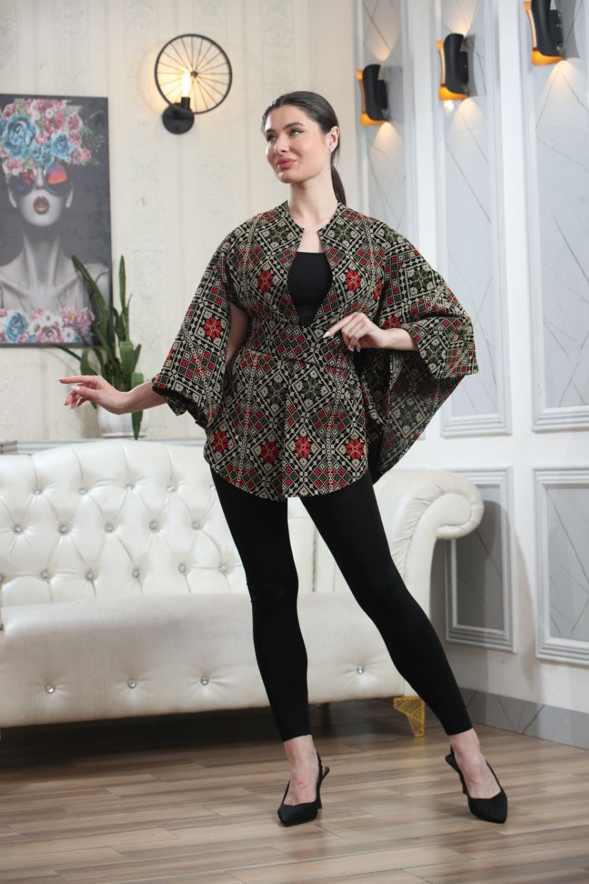 Sema Free Size Tattreez Cape: Cultural Heritage and Elegant Versatility