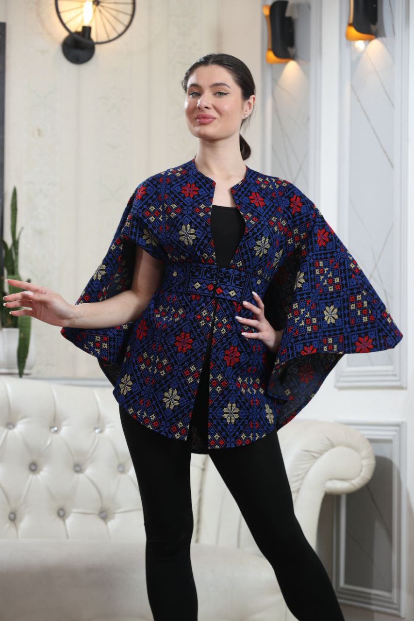 Sema Free Size Tattreez Cape: Cultural Heritage and Elegant Versatility