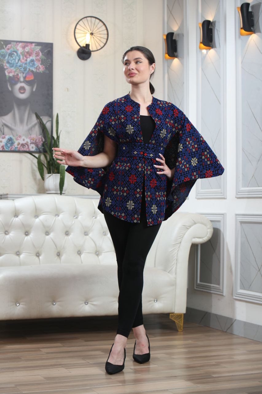 Sema Free Size Tattreez Cape: Cultural Heritage and Elegant Versatility