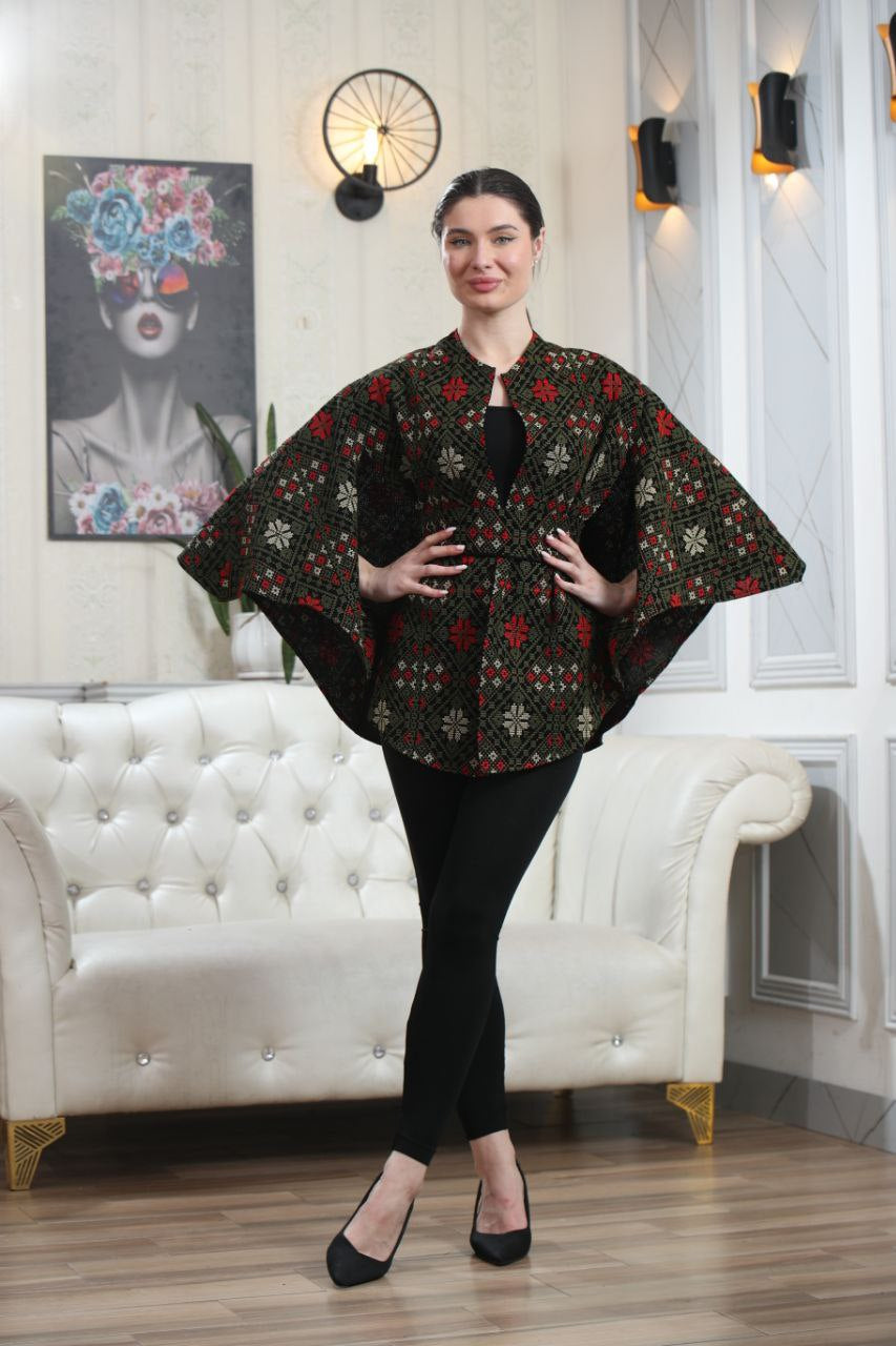 Sema Free Size Tattreez Cape: Cultural Heritage and Elegant Versatility