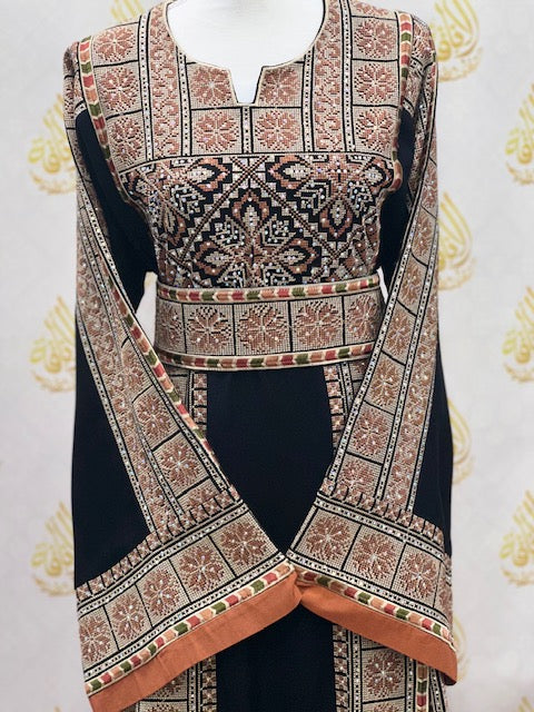 Palestinian Embroidery with Rhinestones Thoub: A Celebration of Culture and Craftsmanship