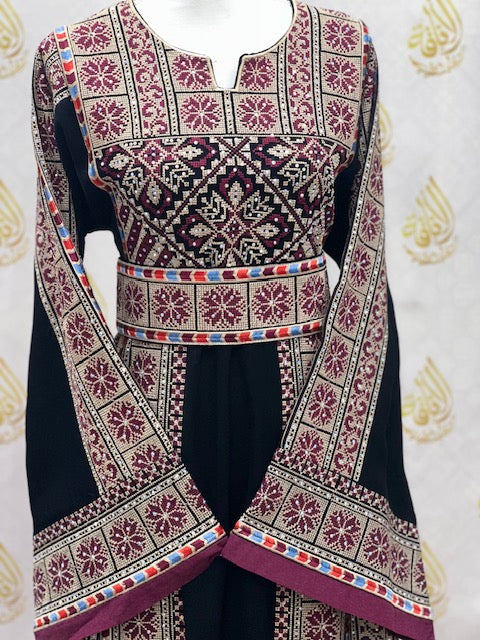 Palestinian Embroidery with Rhinestones Thoub: A Celebration of Culture and Craftsmanship