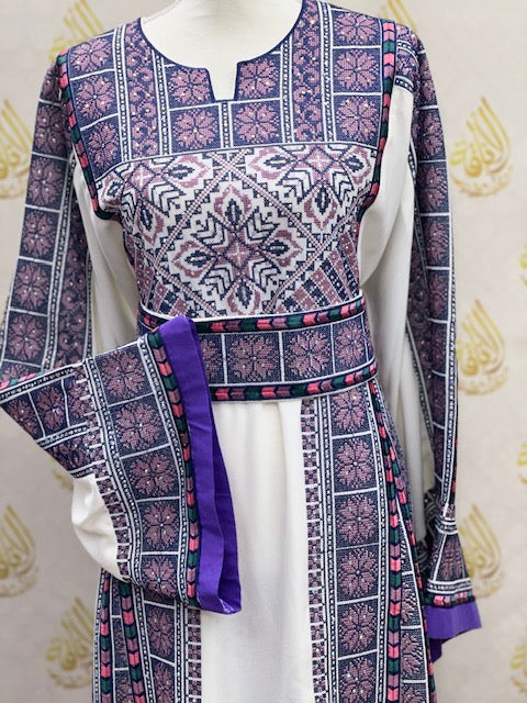 Palestinian Embroidery with Rhinestones Thoub: A Celebration of Culture and Craftsmanship