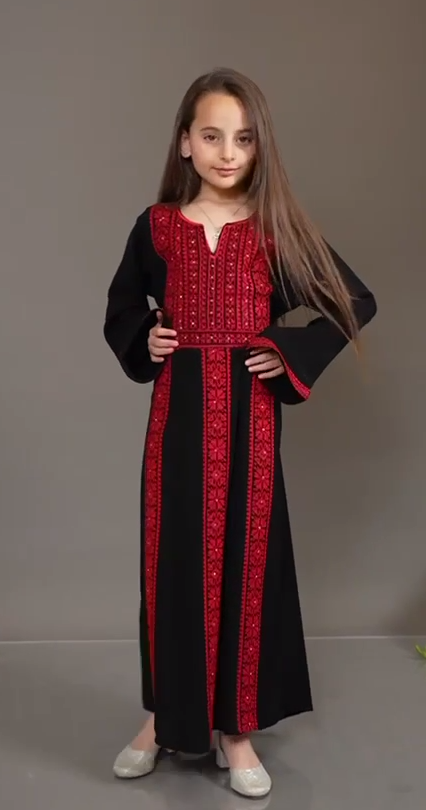 Teen Embroidery Abaya: Elegance and Style for Young Fashionistas