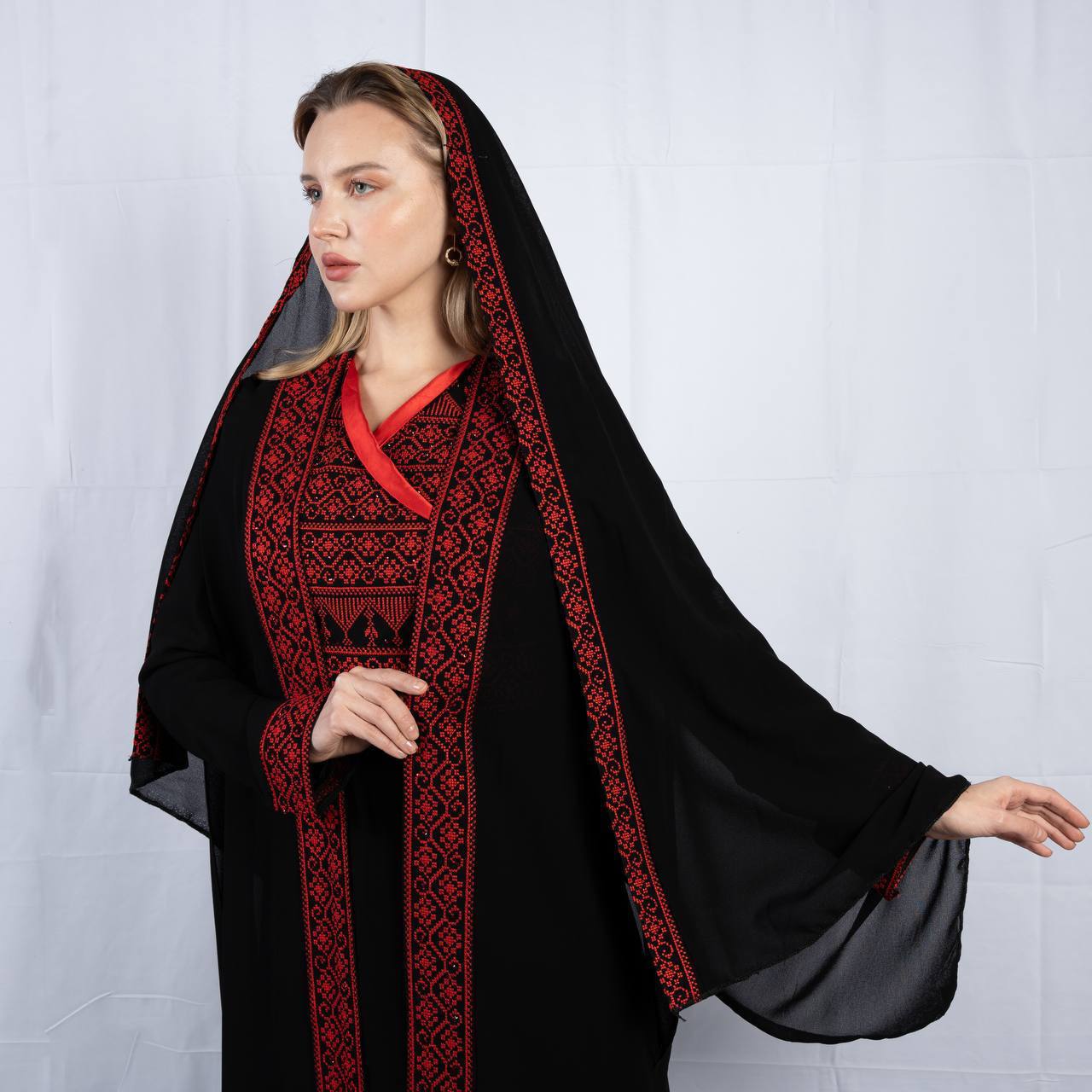 Embroidery Four Piece Kaftan: Elegance and Versatile Style Palestinian Elegance